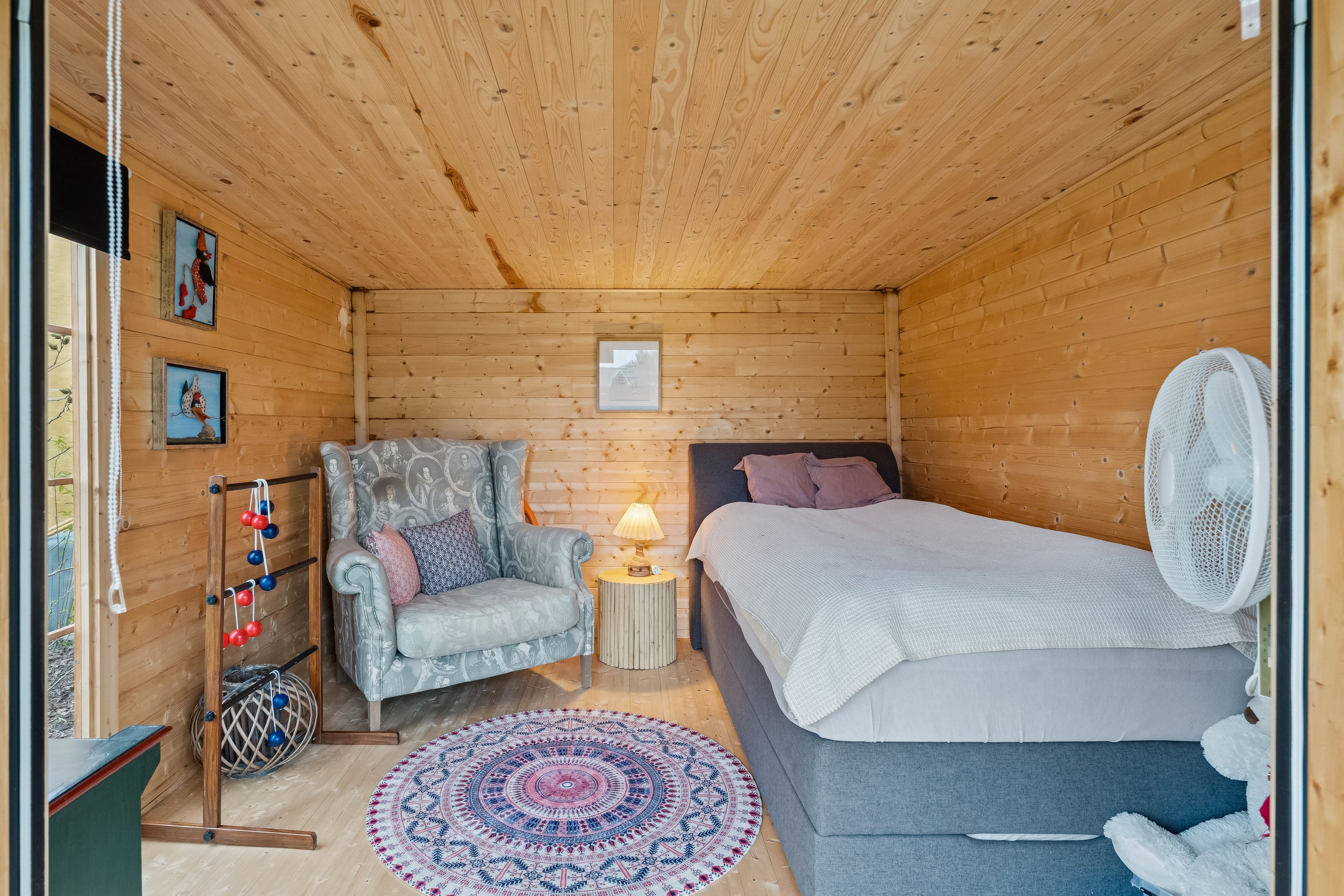 Fremhævet værelse billede i fuldskærmstilstand. Billede af Fælledvej 11, 8870 Langå