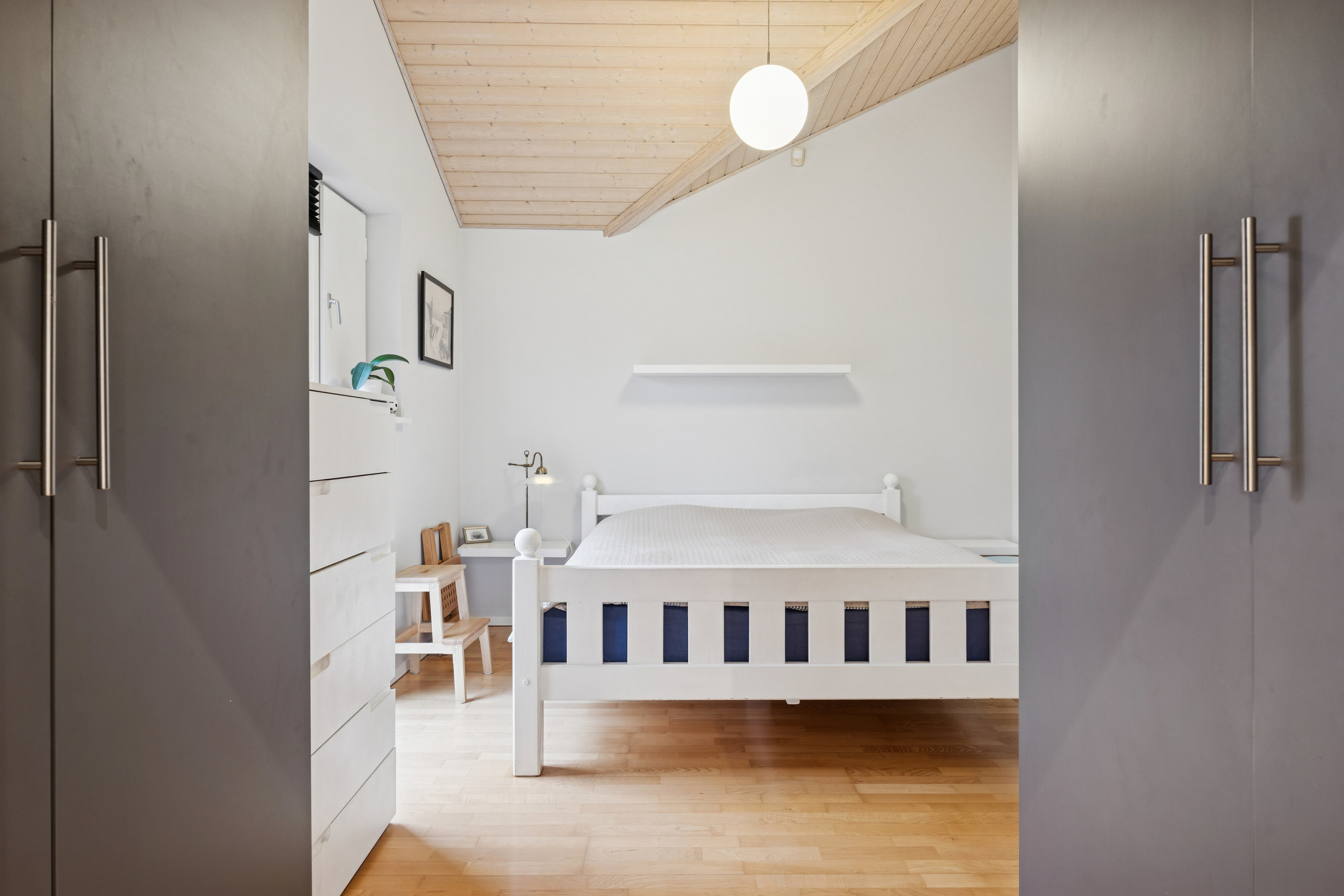 Fremhævet soveværelse billede i fuldskærmstilstand. Billede af Solstien 4, Gl Kalvehave, 4771 Kalvehave