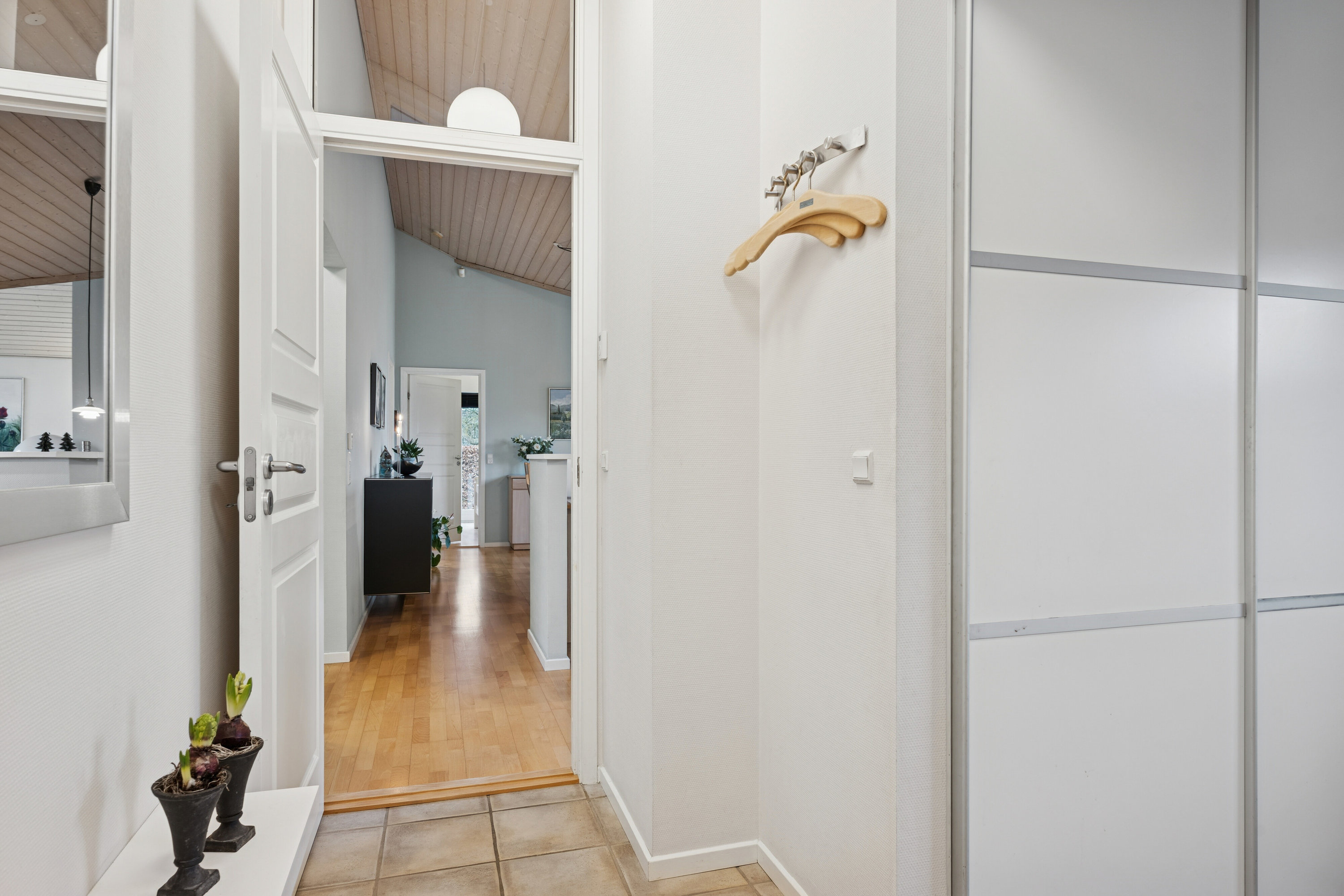 Fremhævet gang billede i fuldskærmstilstand. Billede af Solstien 4, Gl Kalvehave, 4771 Kalvehave