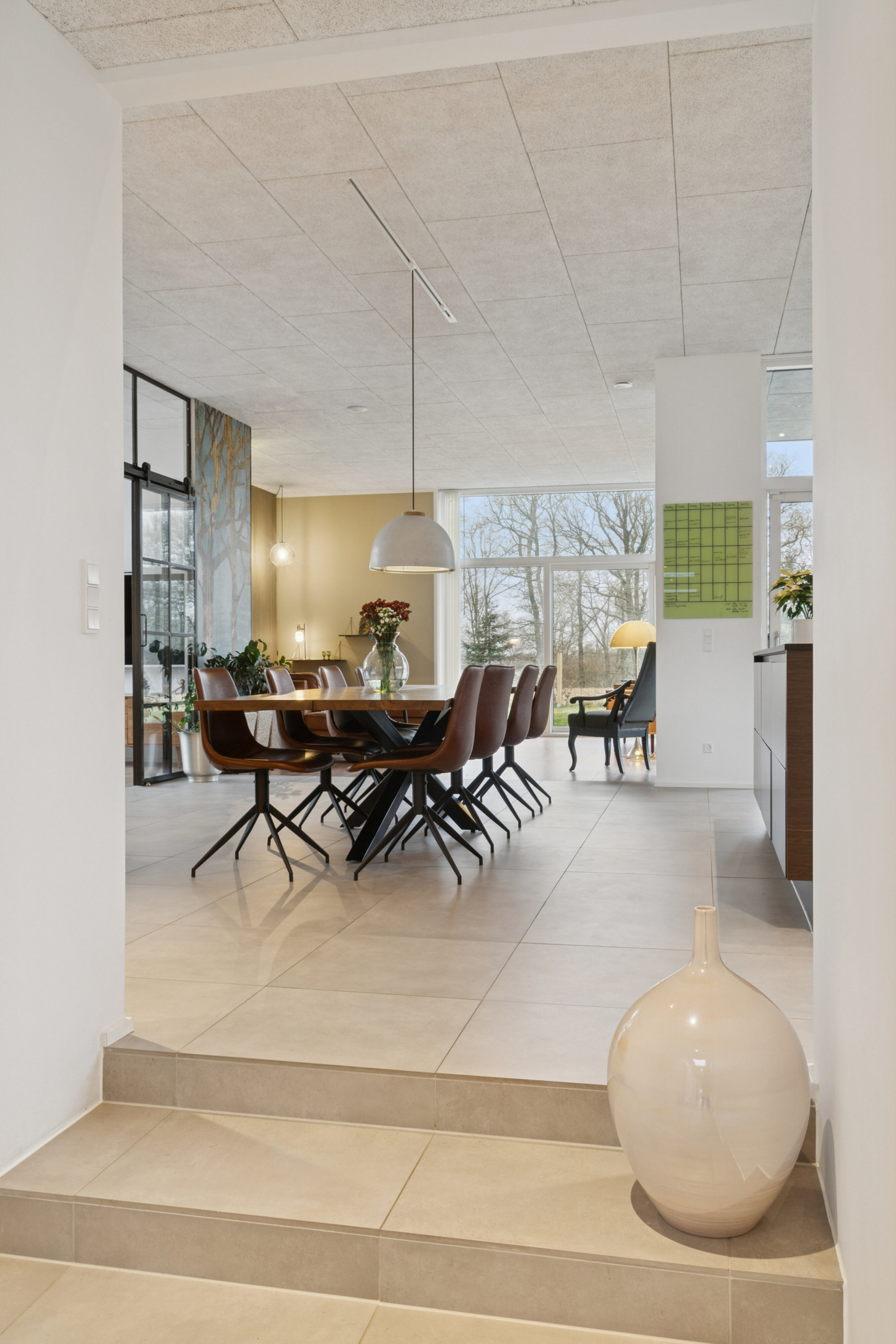 Fremhævet spisestue billede i fuldskærmstilstand. Billede af Fårdalen 104, 8600 Silkeborg