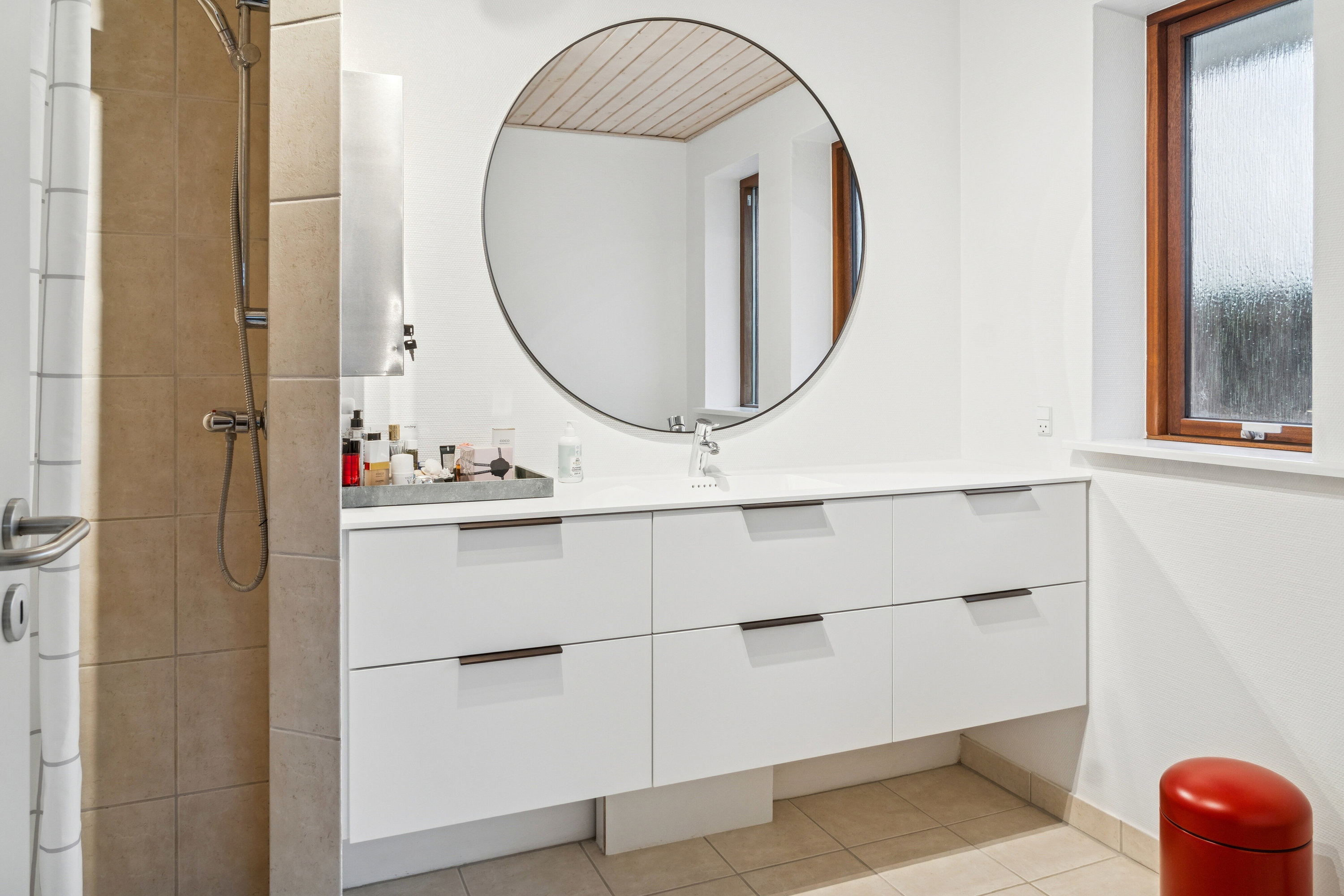 Fremhævet badeværelse billede i fuldskærmstilstand. Billede af Jagtvej 37, 8450 Hammel