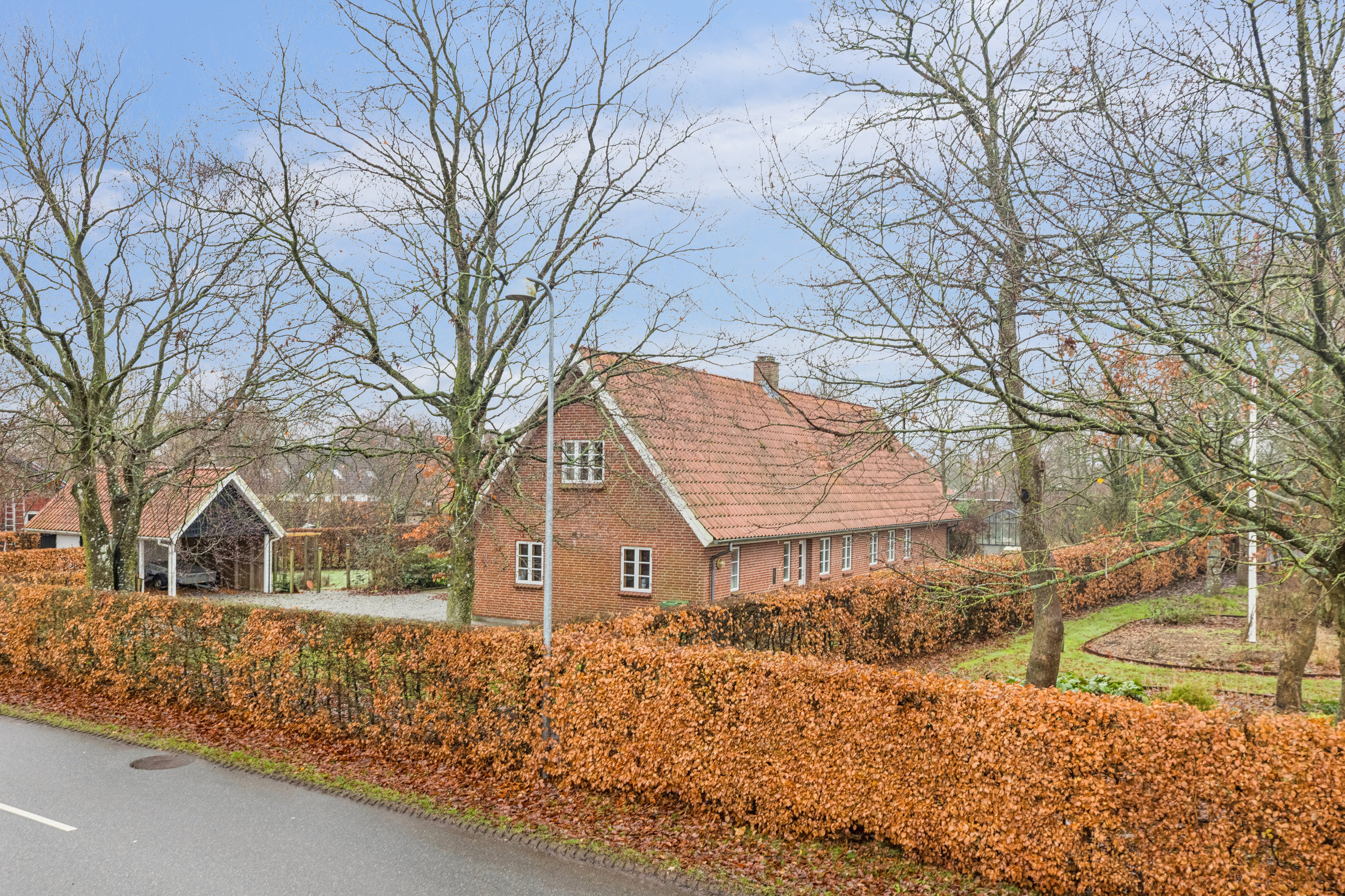 Fremhævet ejendommen billede i fuldskærmstilstand. Billede af V Vedsted Byvej 9, Vester Vedsted, 6760 Ribe