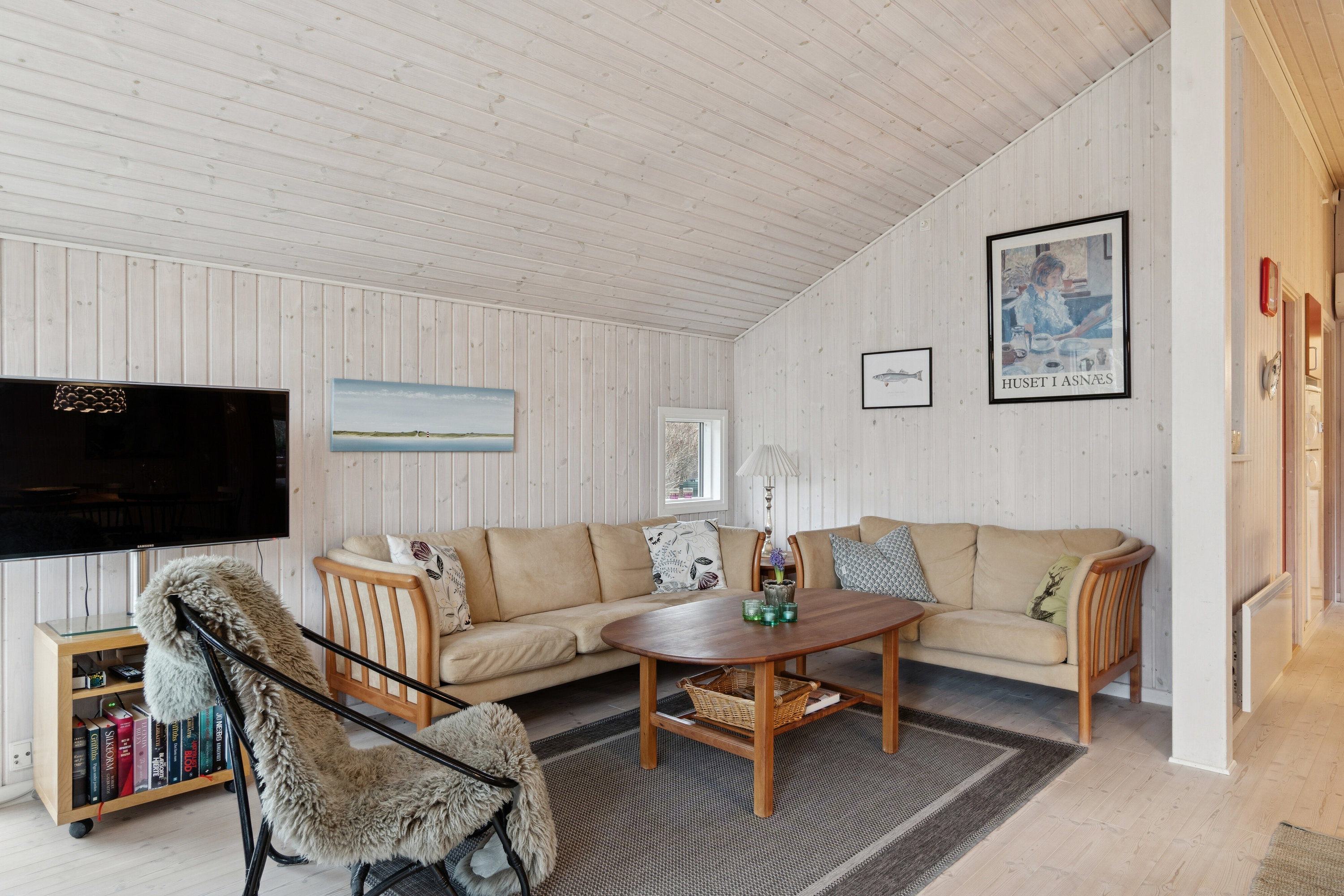 Fremhævet stue billede i fuldskærmstilstand. Billede af Annettevænget 11, Gudmindrup Lyng, 4573 Højby