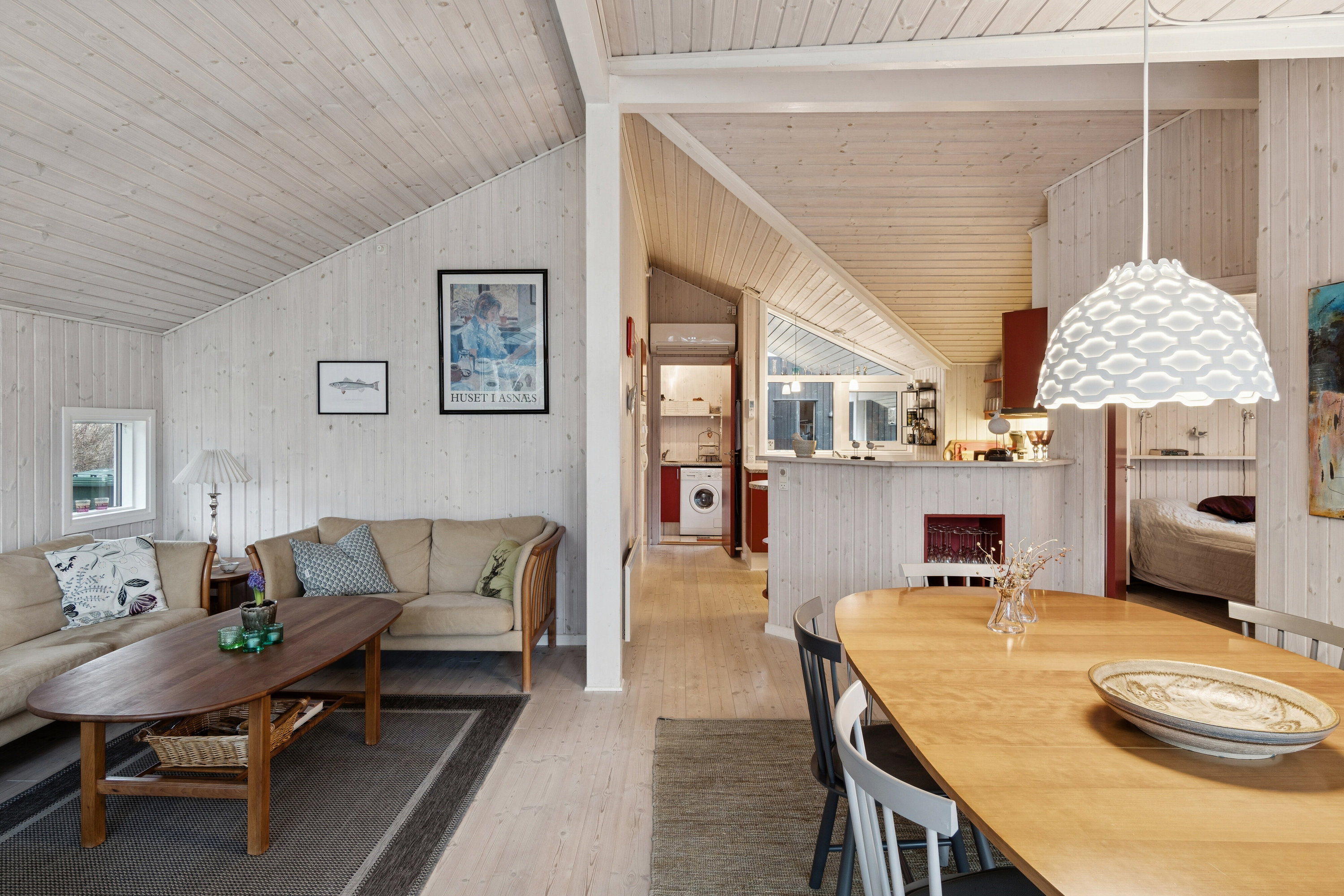 Fremhævet stue billede i fuldskærmstilstand. Billede af Annettevænget 11, Gudmindrup Lyng, 4573 Højby