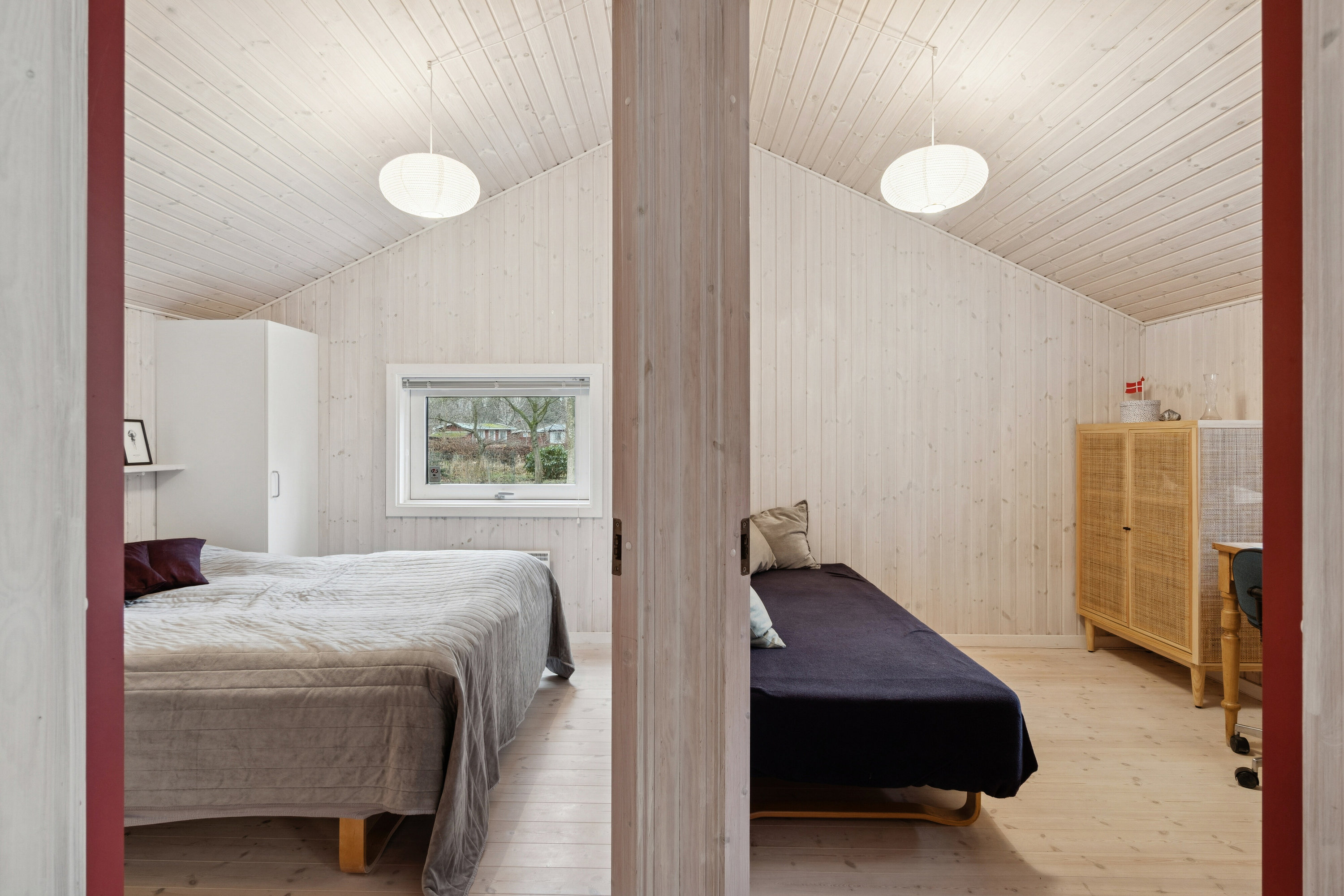 Fremhævet soveværelse billede i fuldskærmstilstand. Billede af Annettevænget 11, Gudmindrup Lyng, 4573 Højby