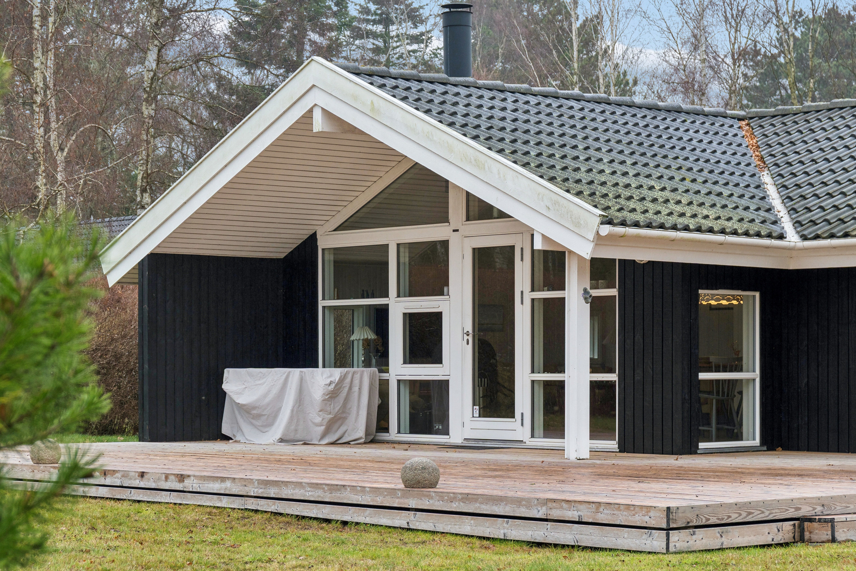 Fremhævet udendørs billede i fuldskærmstilstand. Billede af Annettevænget 11, Gudmindrup Lyng, 4573 Højby