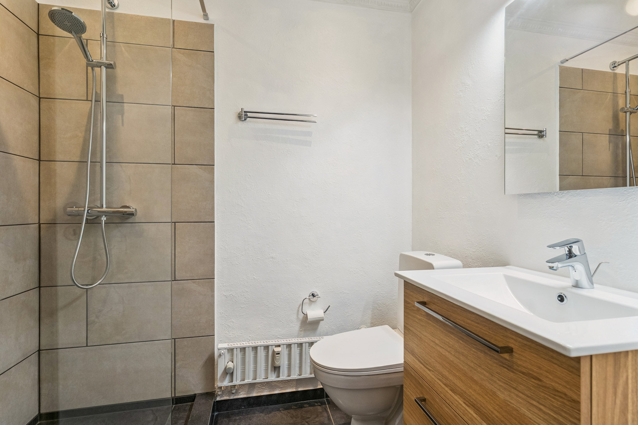 Fremhævet badeværelse billede i fuldskærmstilstand. Billede af Ægirsvej 57, 2. tv., 8920 Randers NV