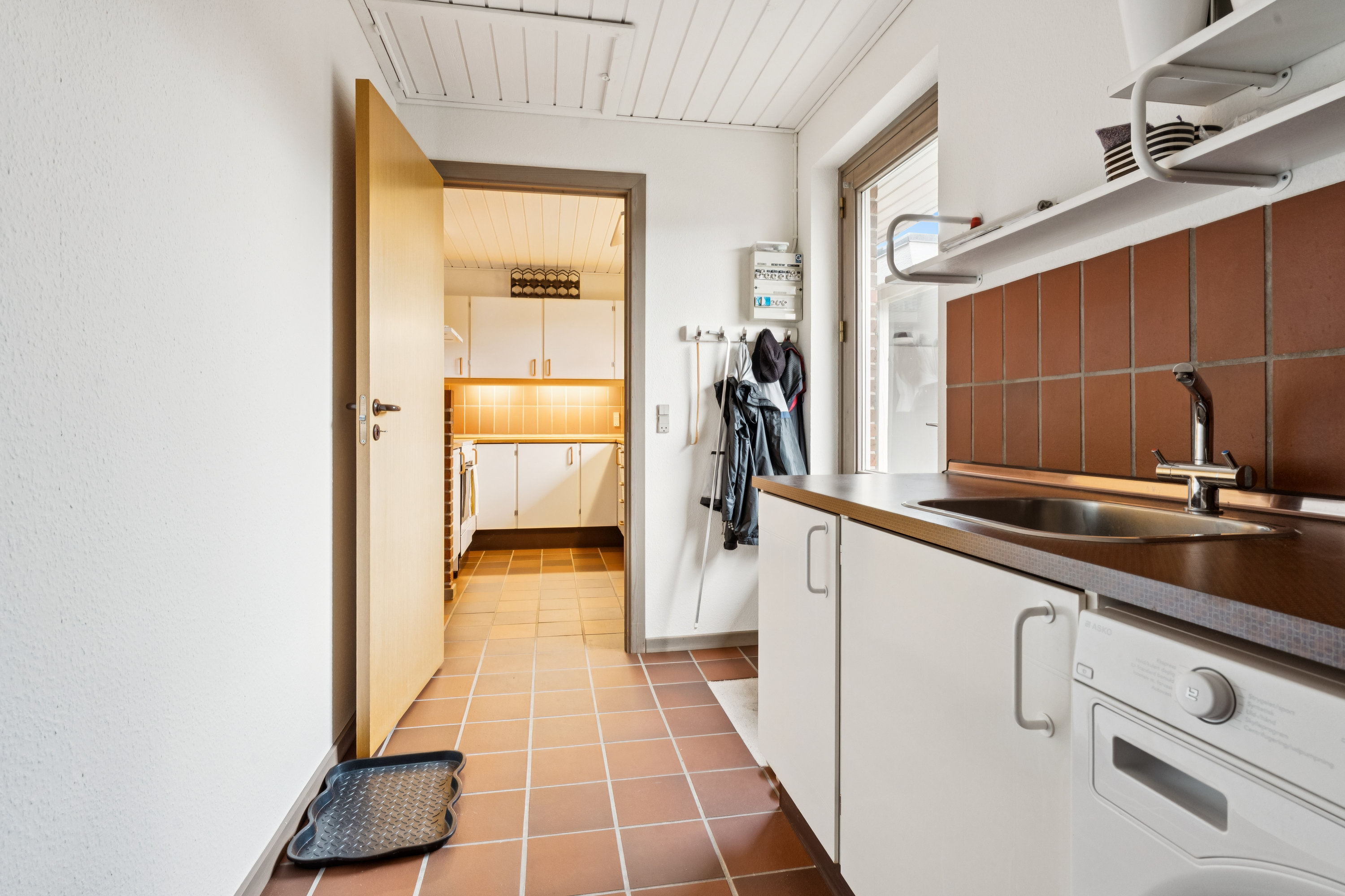 Fremhævet køkken billede i fuldskærmstilstand. Billede af Beltoften 13, 9260 Gistrup