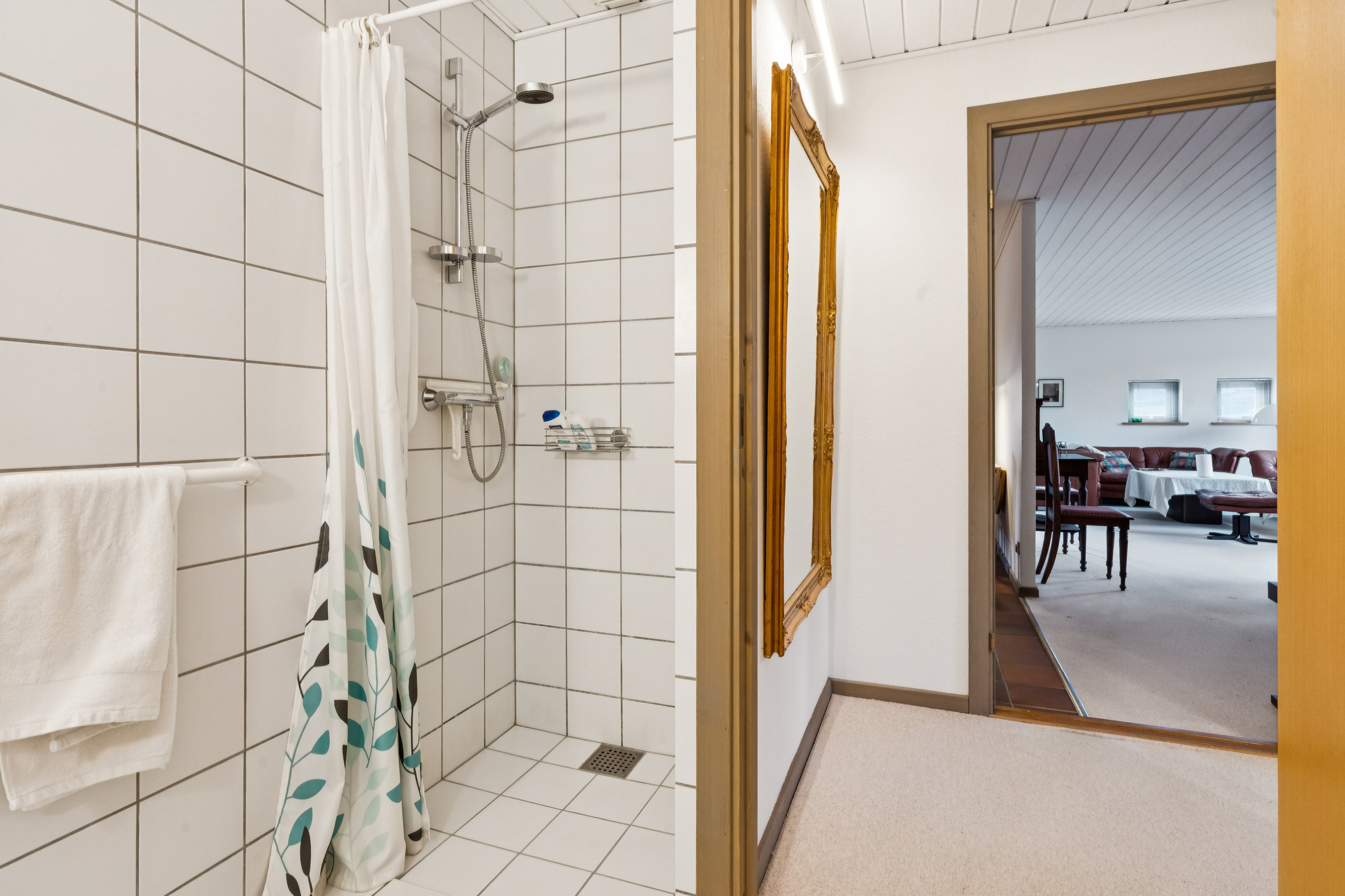 Fremhævet badeværelse billede i fuldskærmstilstand. Billede af Beltoften 13, 9260 Gistrup