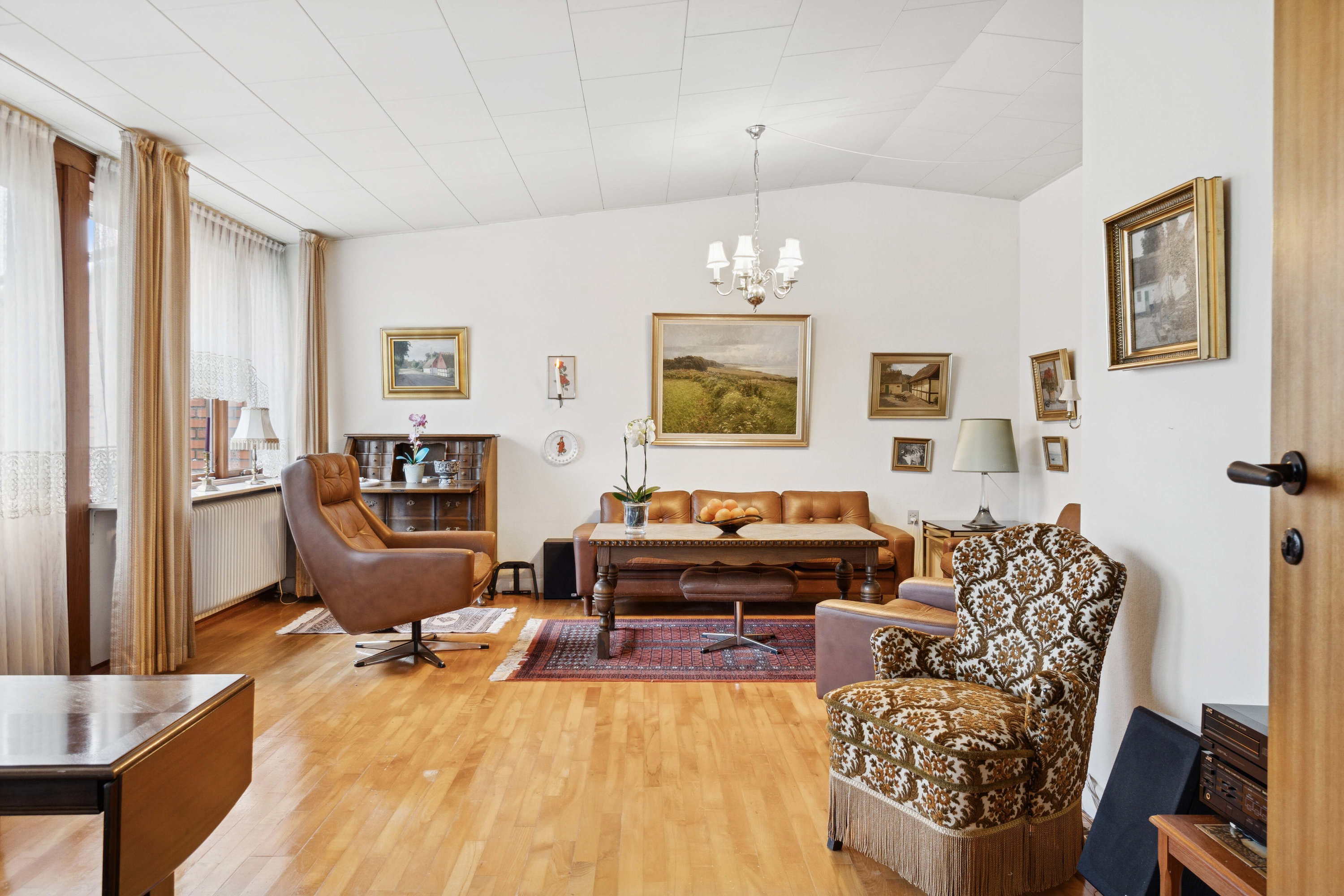 Miniaturebillede 2: stue. Billede af Havevej 48, 4700 Næstved