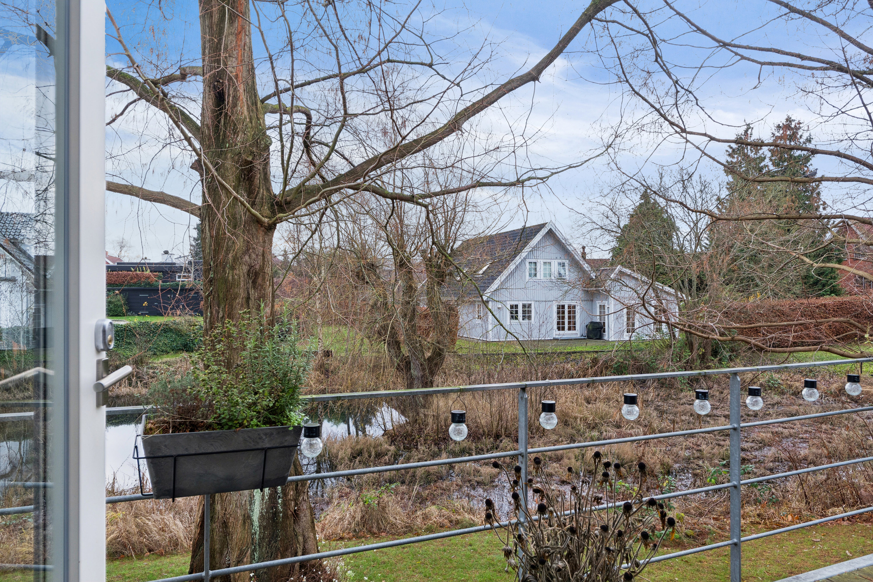 Fremhævet udsigt billede i fuldskærmstilstand. Billede af Mosebakken 18B, 2830 Virum