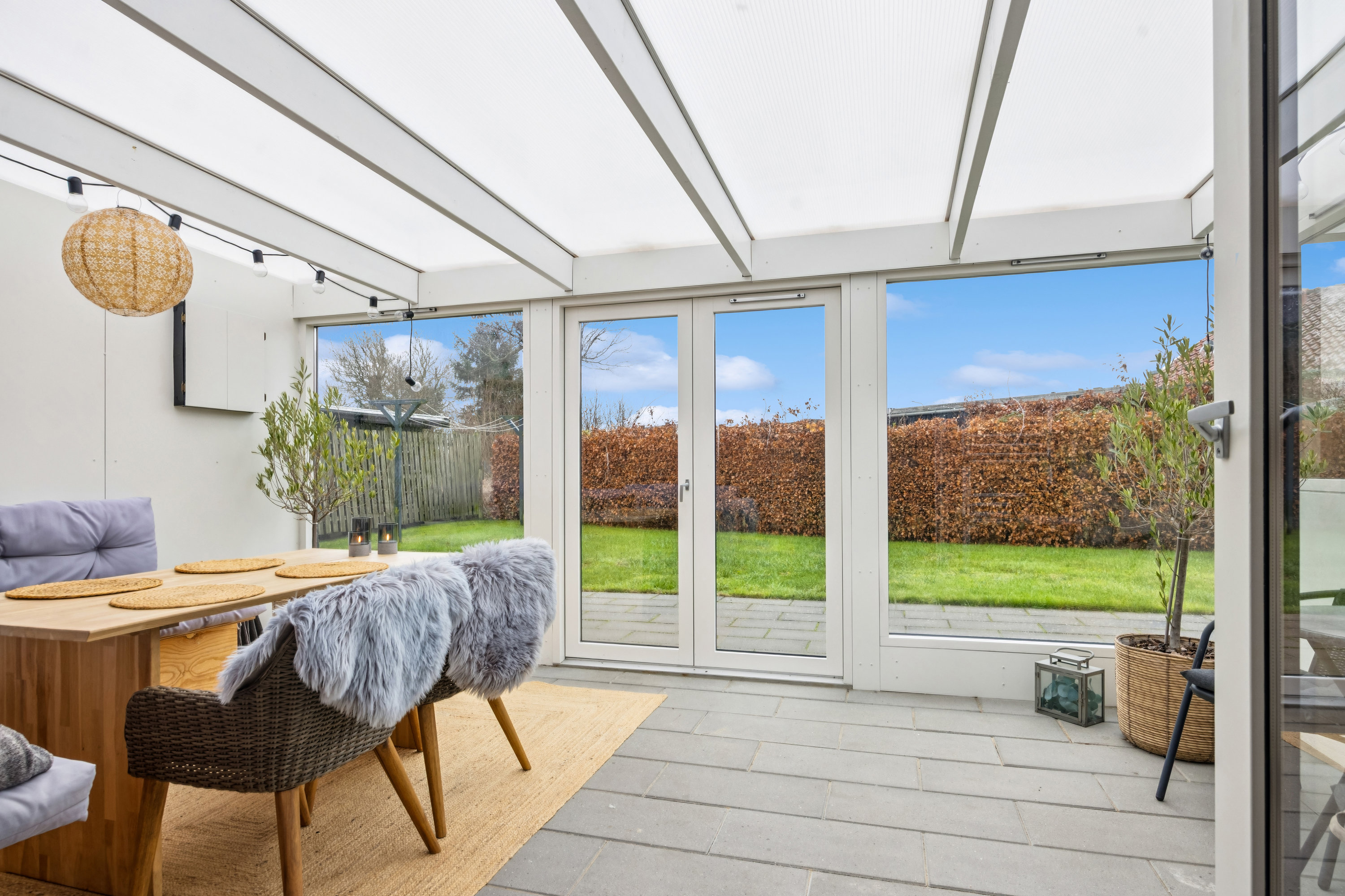 Fremhævet terrasse billede i fuldskærmstilstand. Billede af Ulrik Birchs Vej 8, 9430 Vadum