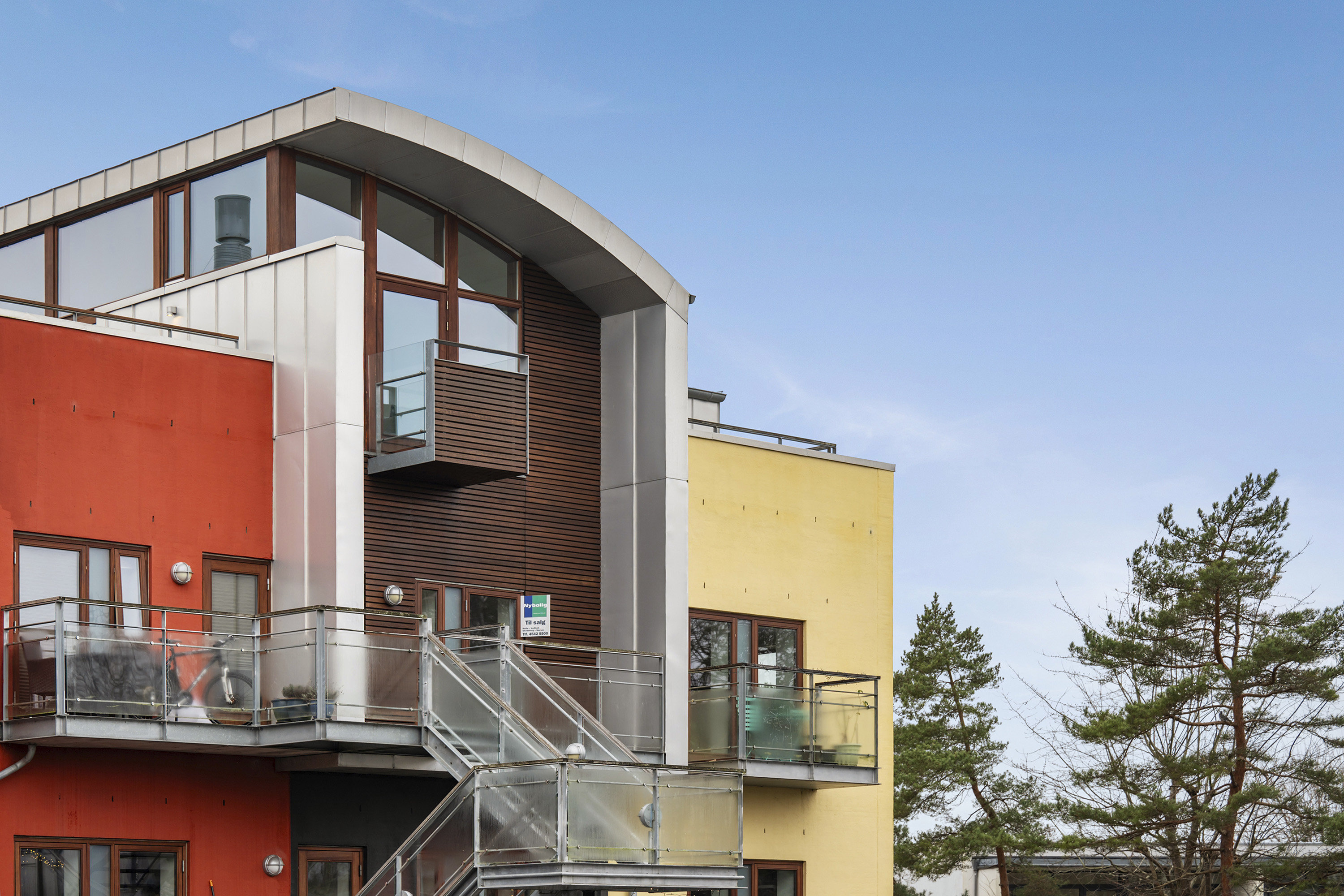 Fremhævet ejendommen billede i fuldskærmstilstand. Billede af Pilehøj 2C, 1. tv., 3460 Birkerød