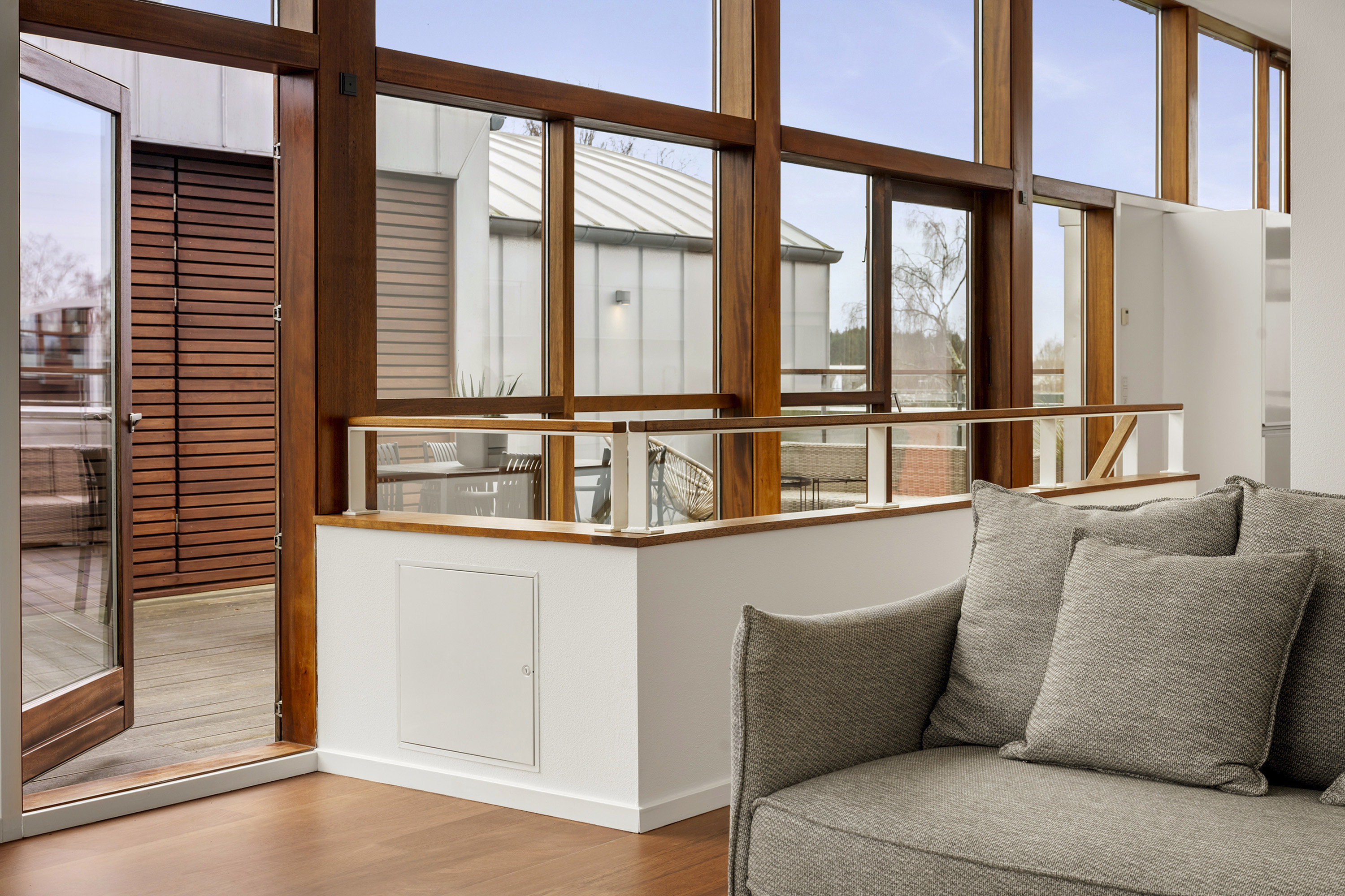 Fremhævet stue billede i fuldskærmstilstand. Billede af Pilehøj 2C, 1. tv., 3460 Birkerød