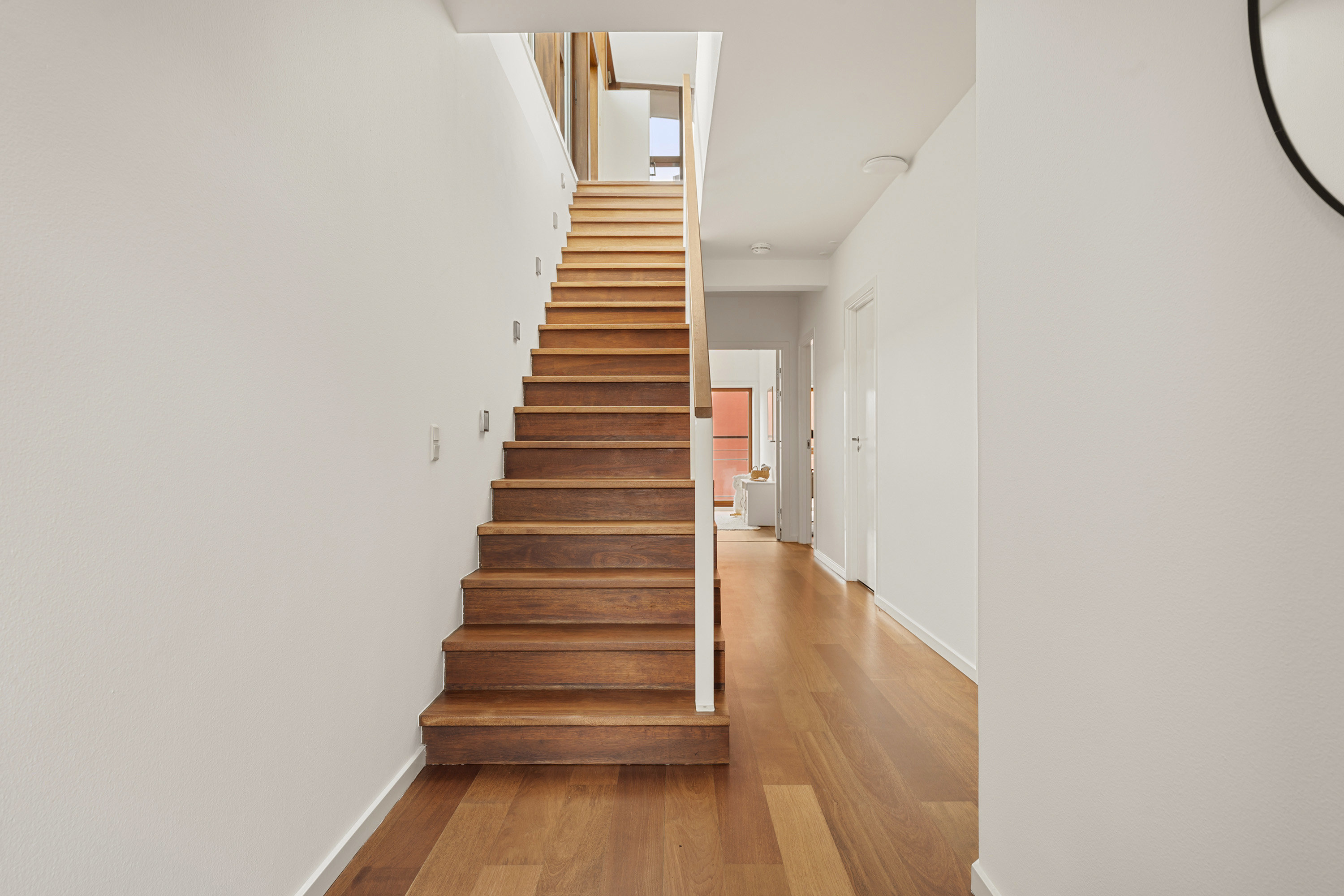 Fremhævet værelse billede i fuldskærmstilstand. Billede af Pilehøj 2C, 1. tv., 3460 Birkerød