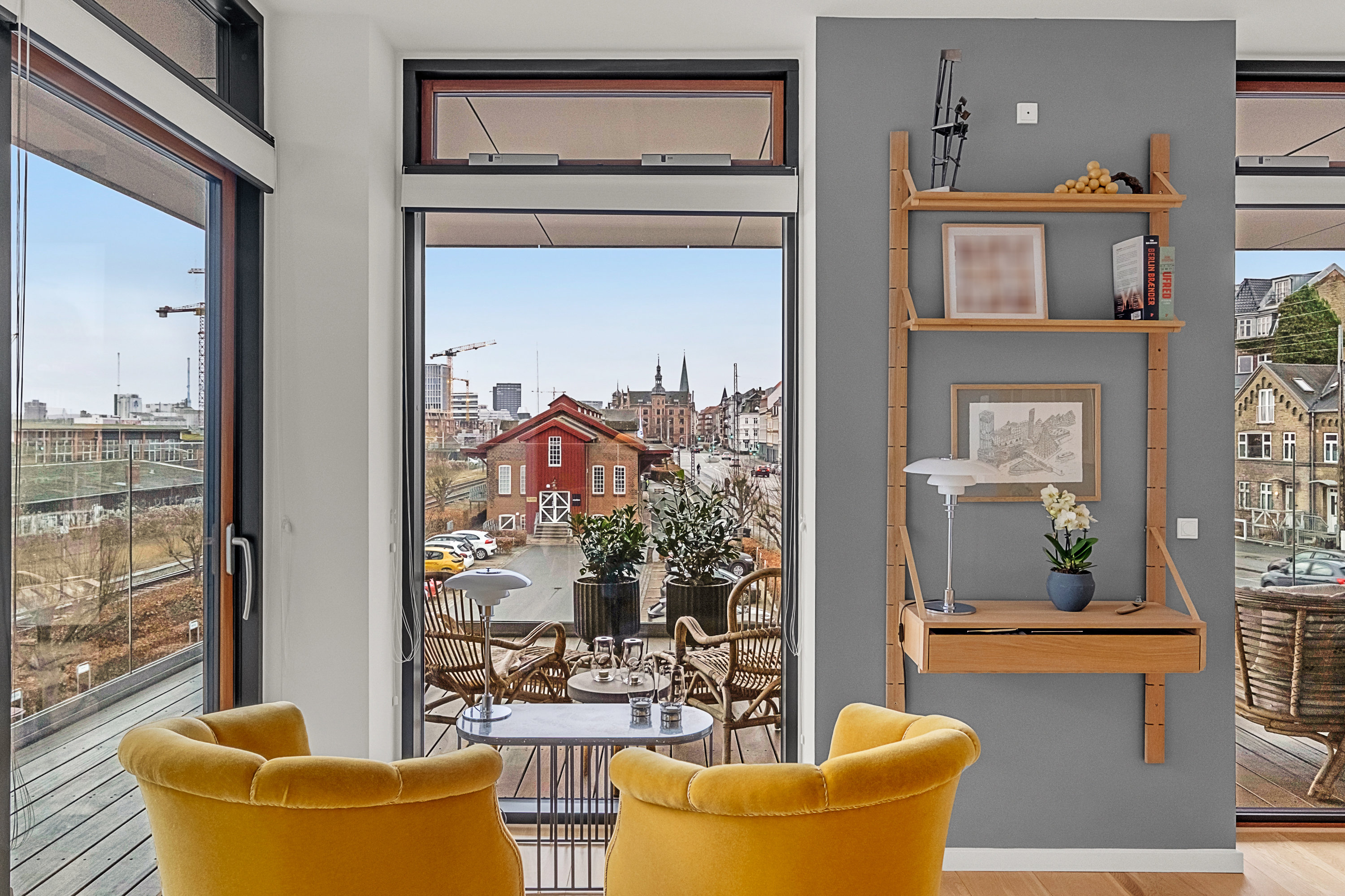 Fremhævet stue billede i fuldskærmstilstand. Billede af Langelinieparken 10, 1. th., 8000 Aarhus C