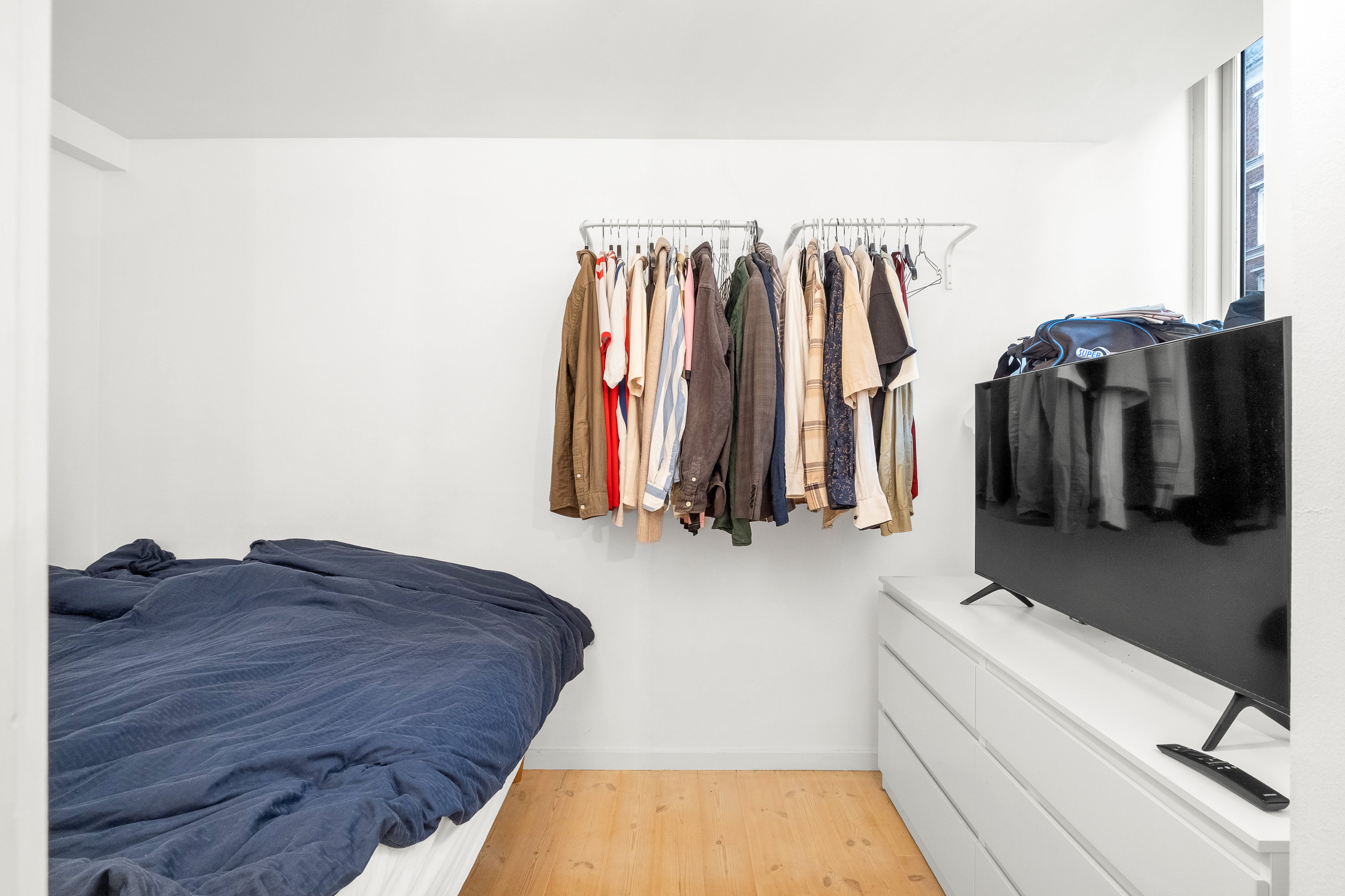 Fremhævet soveværelse billede i fuldskærmstilstand. Billede af Frederiks Allé 83, kld.., 8000 Aarhus C