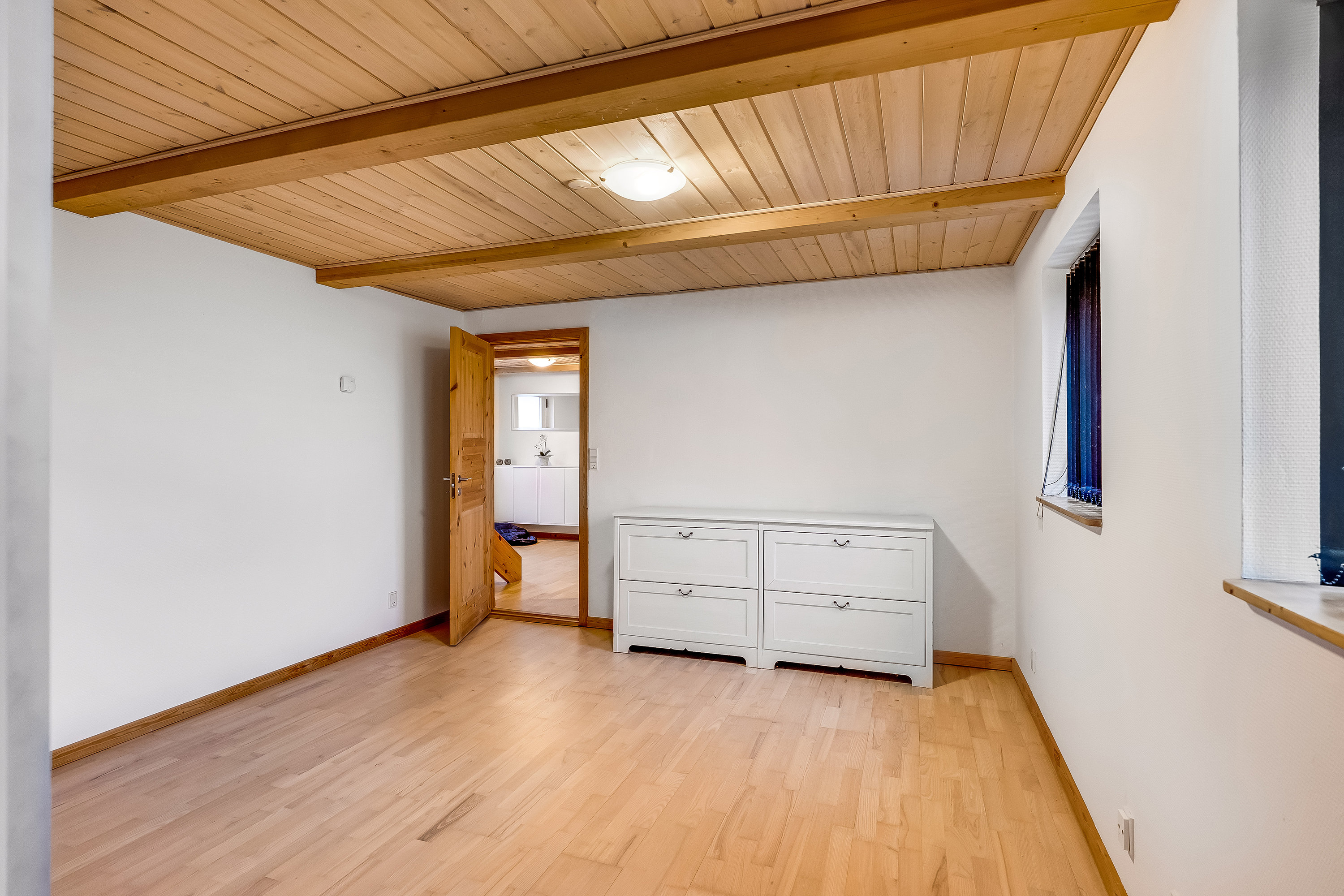 Fremhævet værelse billede i fuldskærmstilstand. Billede af Sætmadsvej 3, Erikstrup, 4930 Maribo