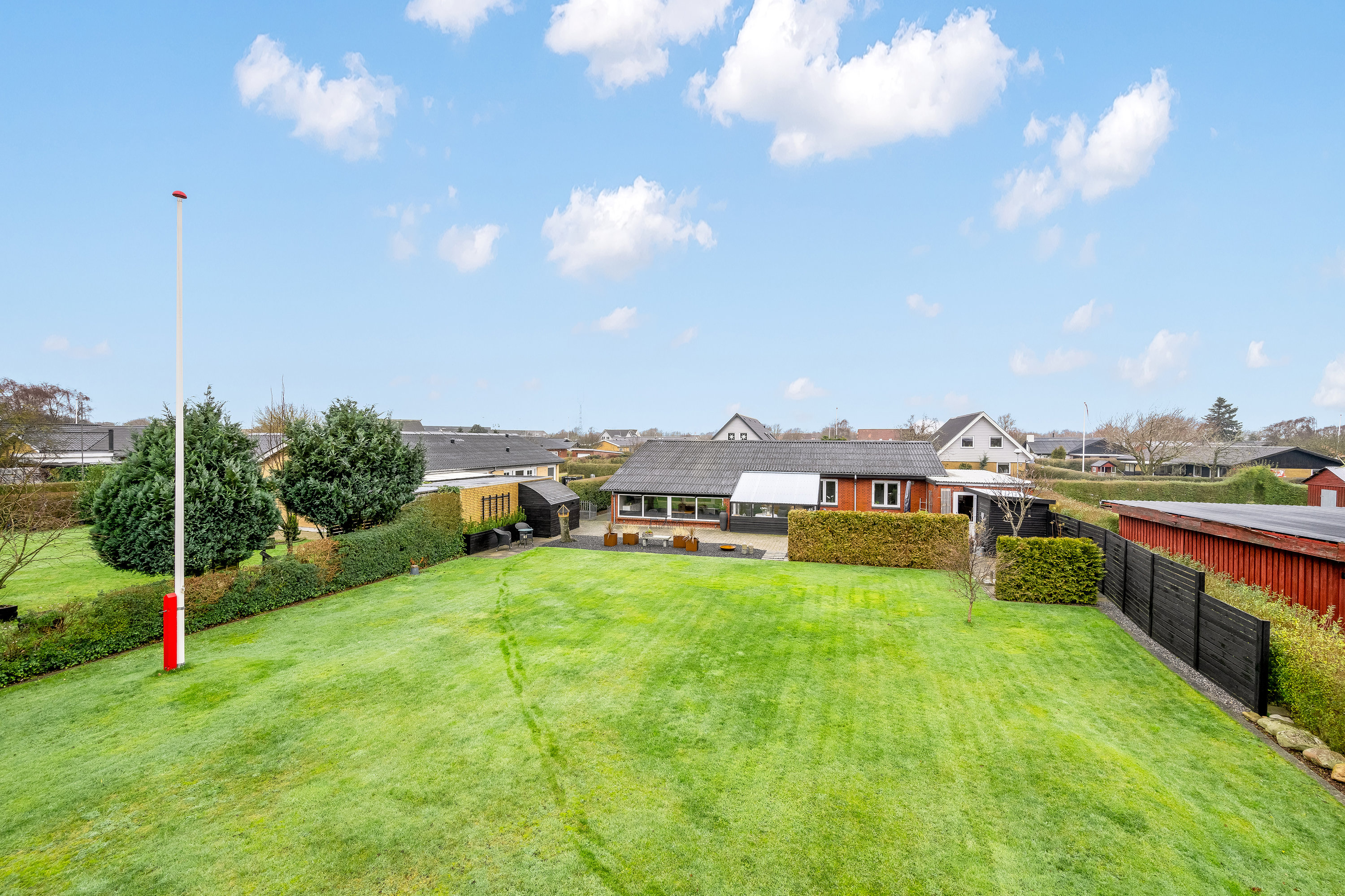 Miniaturebillede 1: have. Billede af Violvej 8, 6900 Skjern