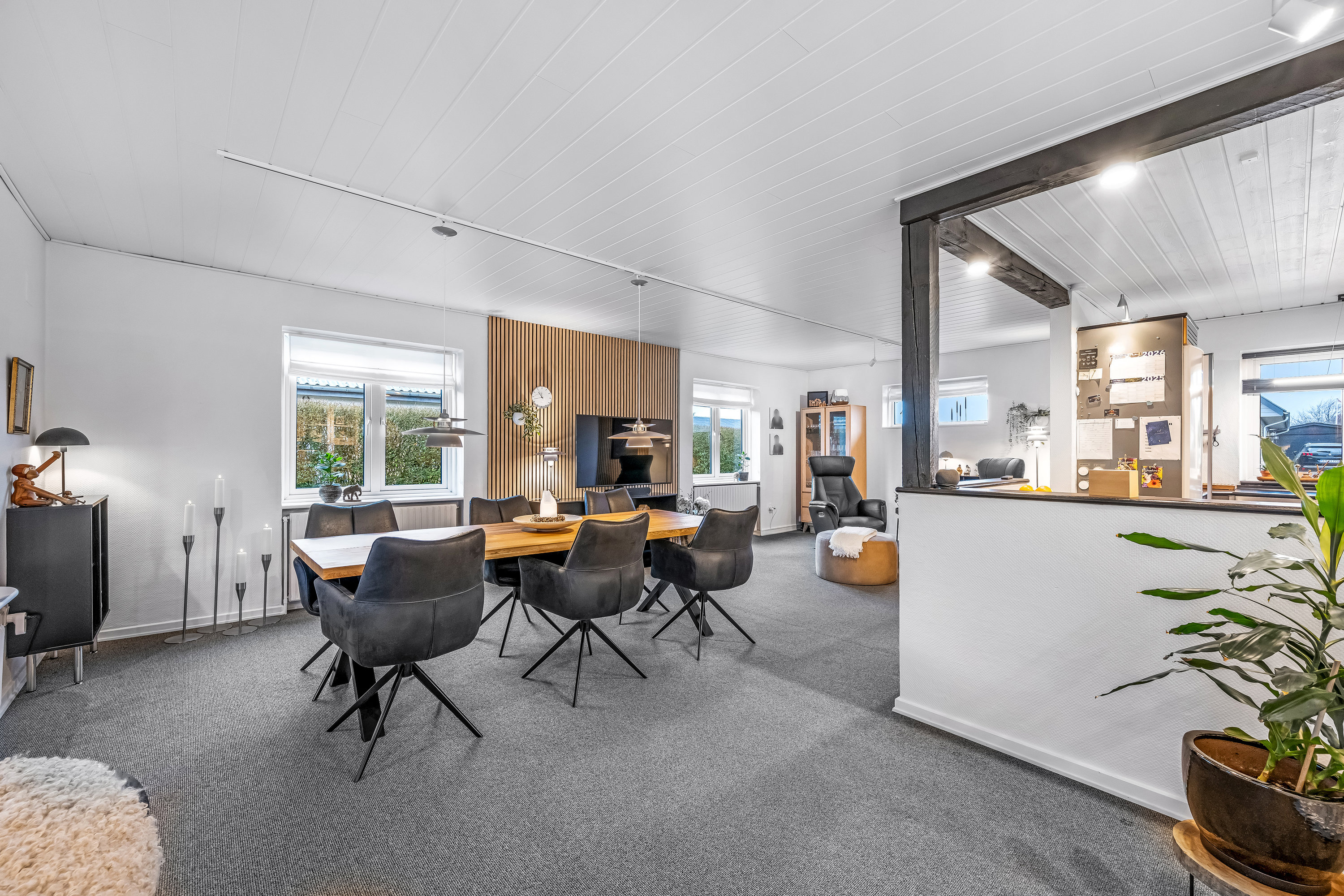 Fremhævet stue billede i fuldskærmstilstand. Billede af Violvej 8, 6900 Skjern