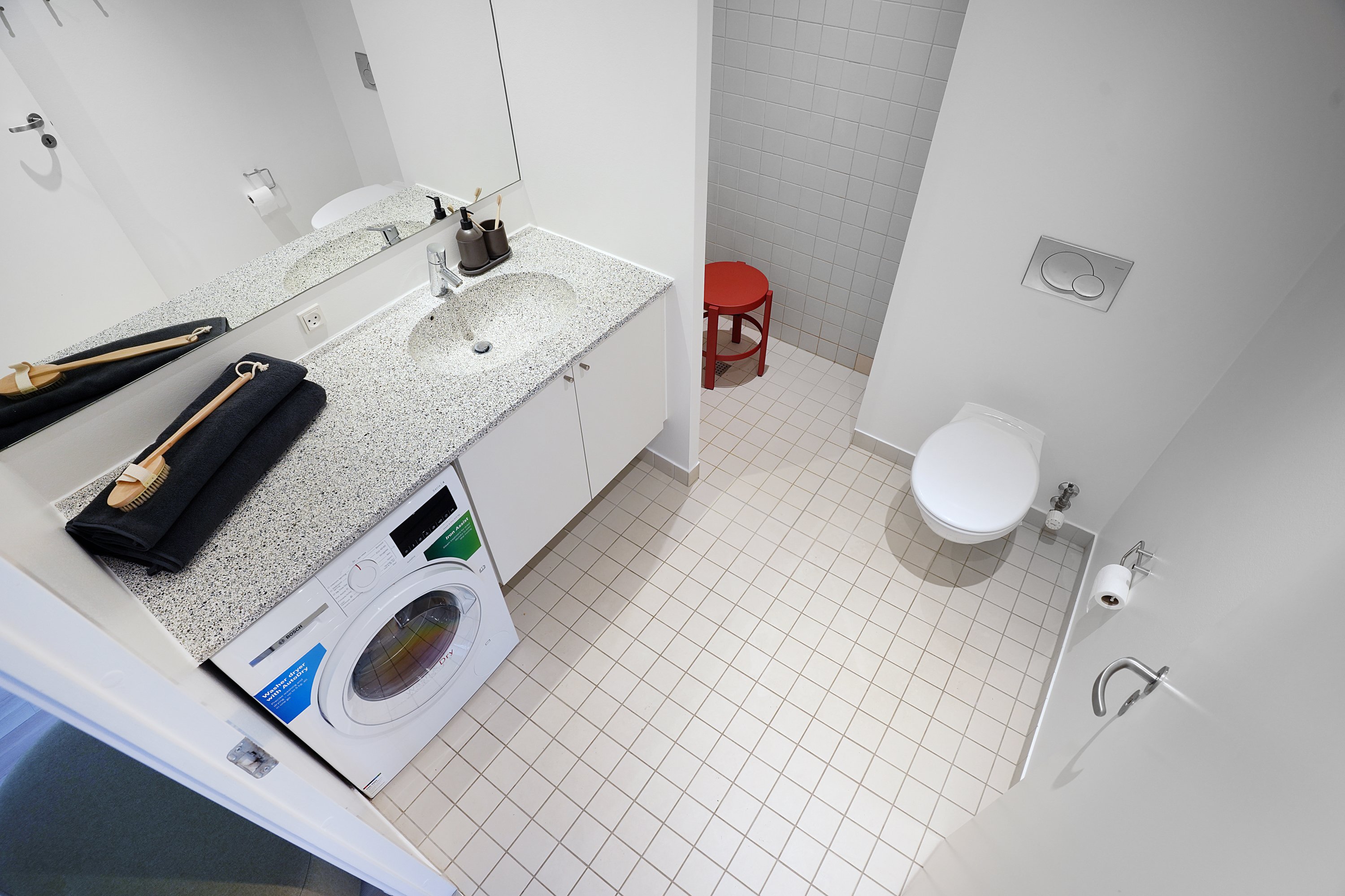 Fremhævet badeværelse billede i fuldskærmstilstand. Billede af Gyngemose Parkvej 1, st.. tv., 2860 Søborg