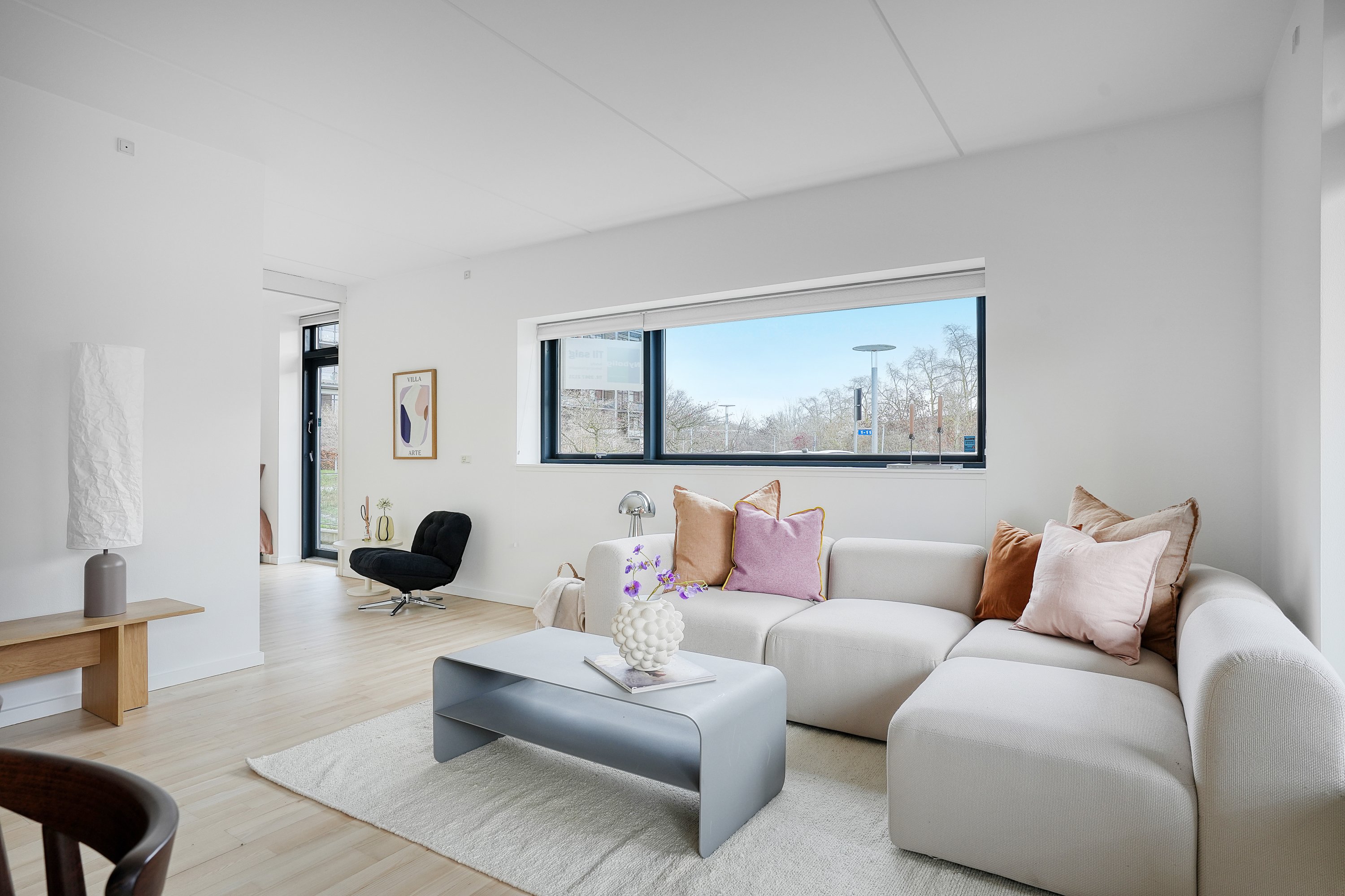 Fremhævet stue billede i fuldskærmstilstand. Billede af Gyngemose Parkvej 1, st.. tv., 2860 Søborg