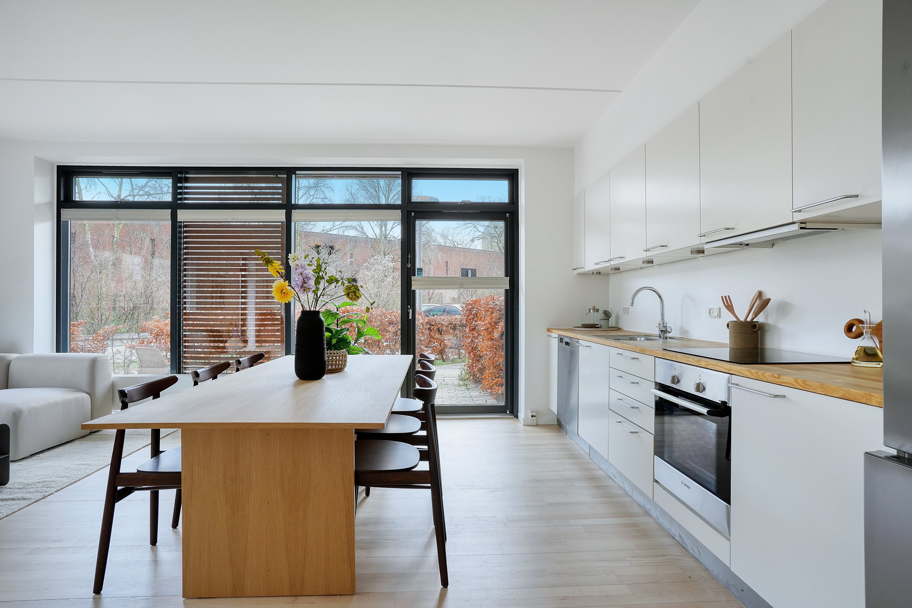 Fremhævet køkken billede i fuldskærmstilstand. Billede af Gyngemose Parkvej 1, st.. tv., 2860 Søborg