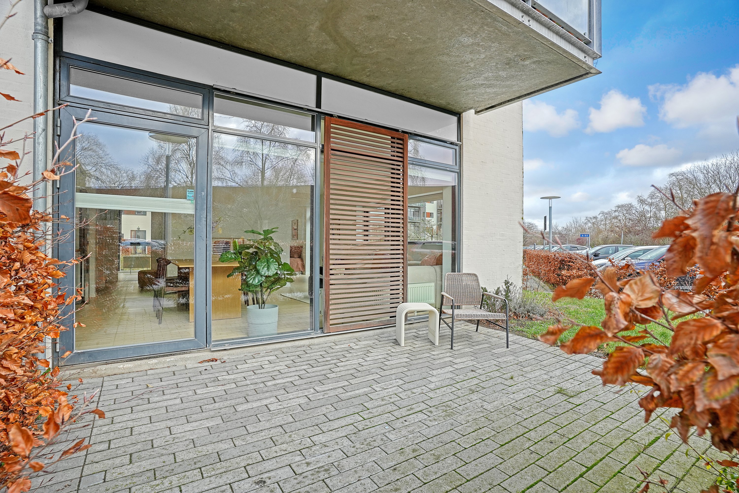 Fremhævet terrasse billede i fuldskærmstilstand. Billede af Gyngemose Parkvej 1, st.. tv., 2860 Søborg