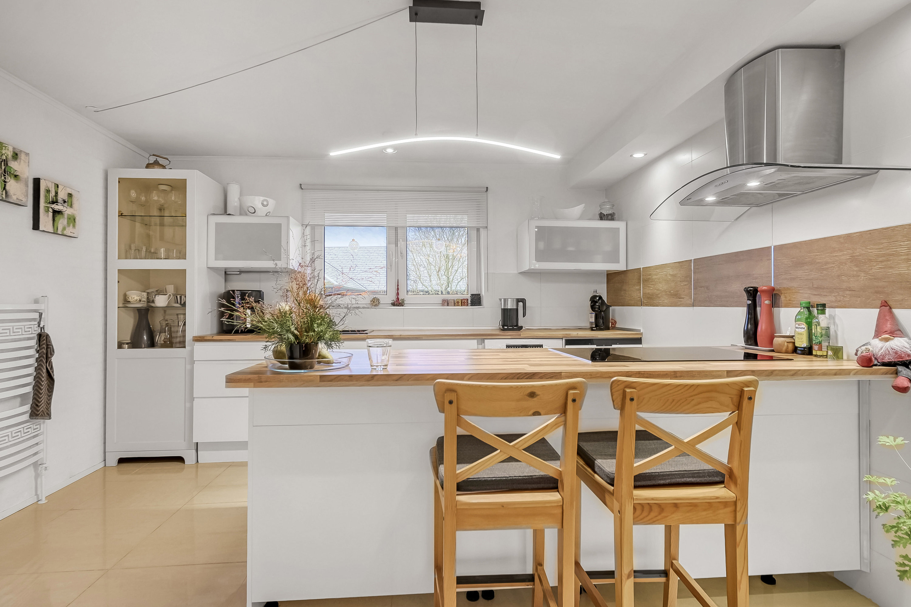 Fremhævet køkken billede i fuldskærmstilstand. Billede af Vestparken 23, 6840 Oksbøl