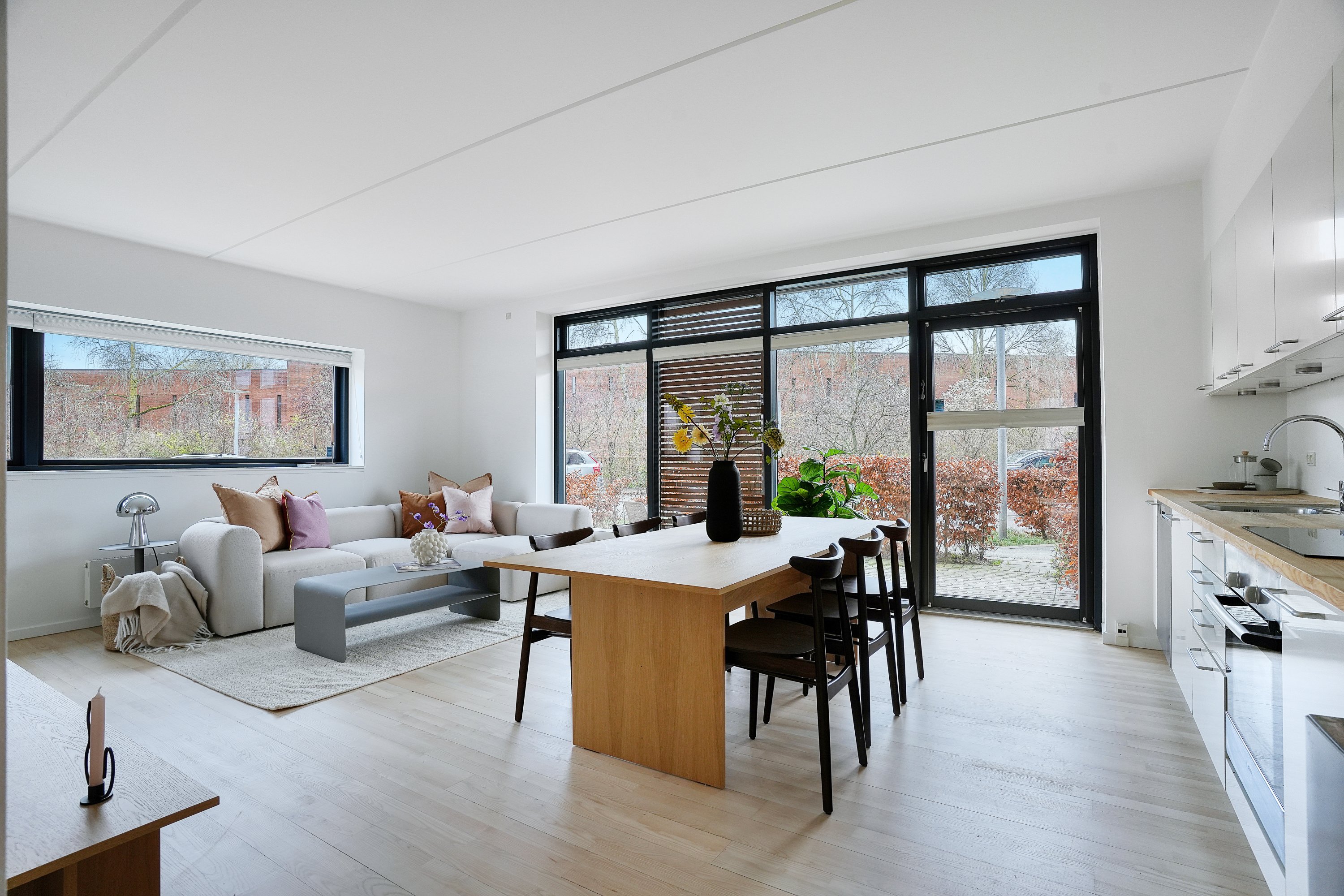 Fremhævet køkken billede i fuldskærmstilstand. Billede af Gyngemose Parkvej 1, st.. tv., 2860 Søborg