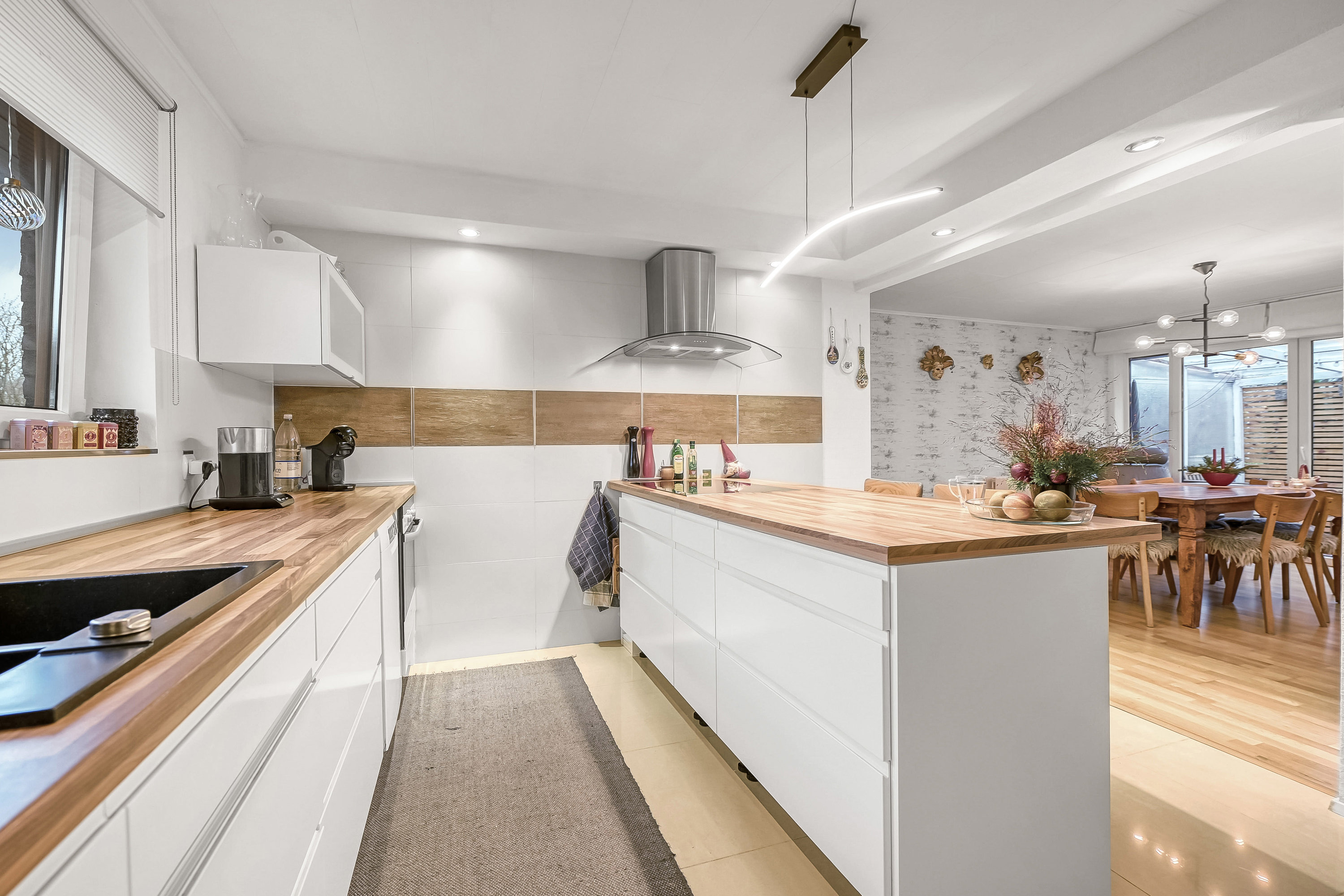 Fremhævet køkken billede i fuldskærmstilstand. Billede af Vestparken 23, 6840 Oksbøl