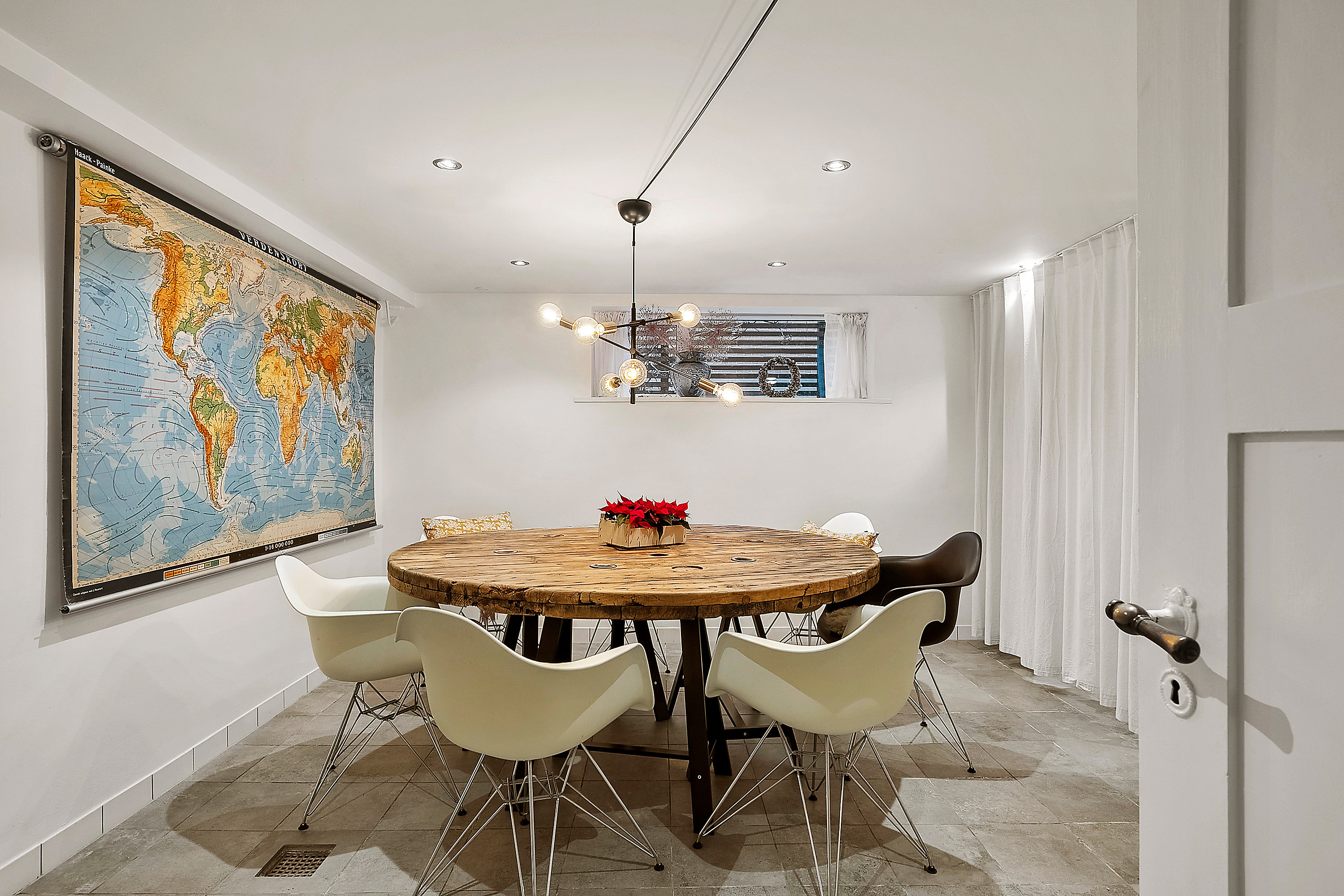 Fremhævet spisekøkken billede i fuldskærmstilstand. Billede af Mosegårdsvej 43, 5000 Odense C