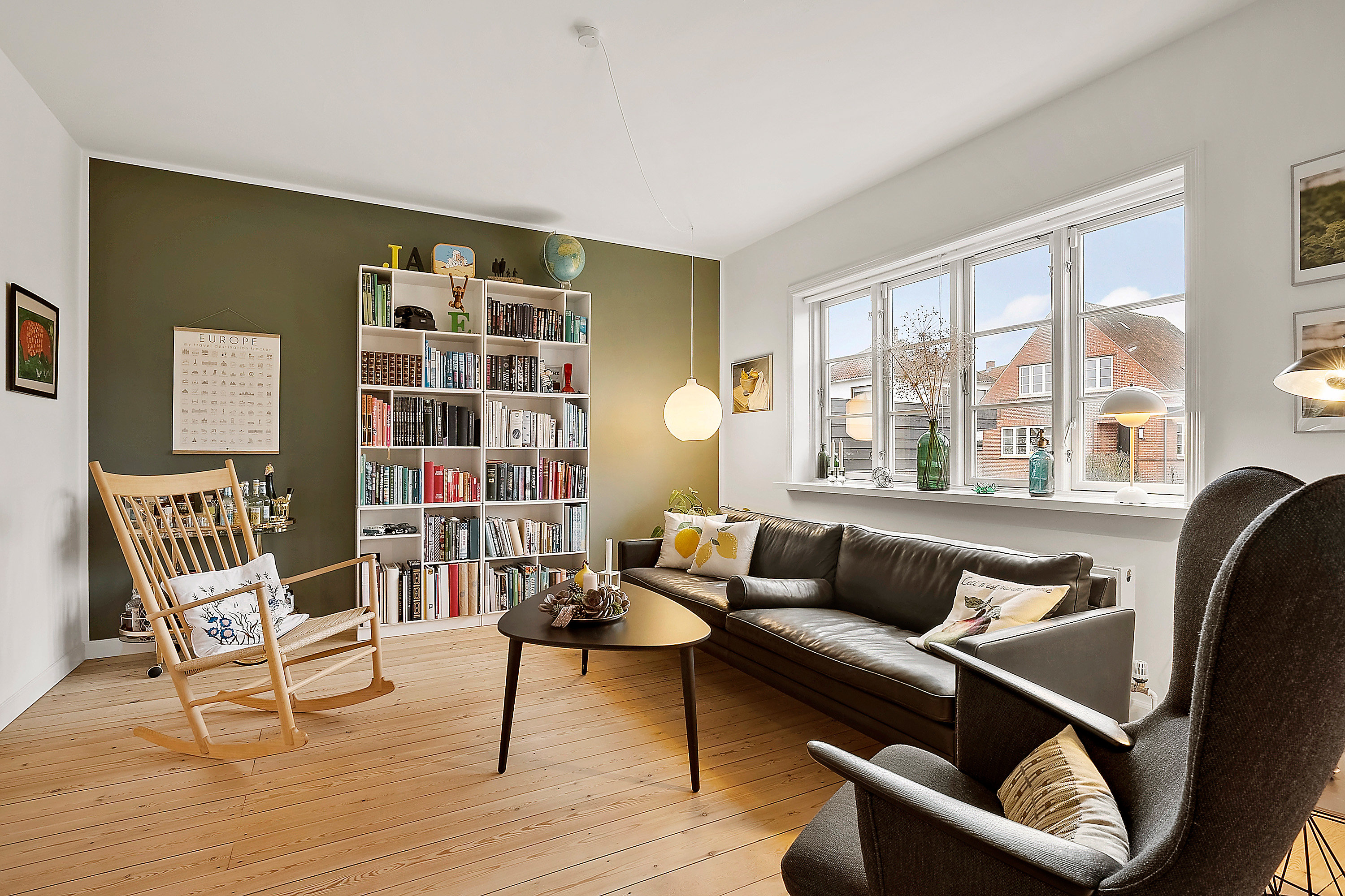 Fremhævet stue billede i fuldskærmstilstand. Billede af Mosegårdsvej 43, 5000 Odense C