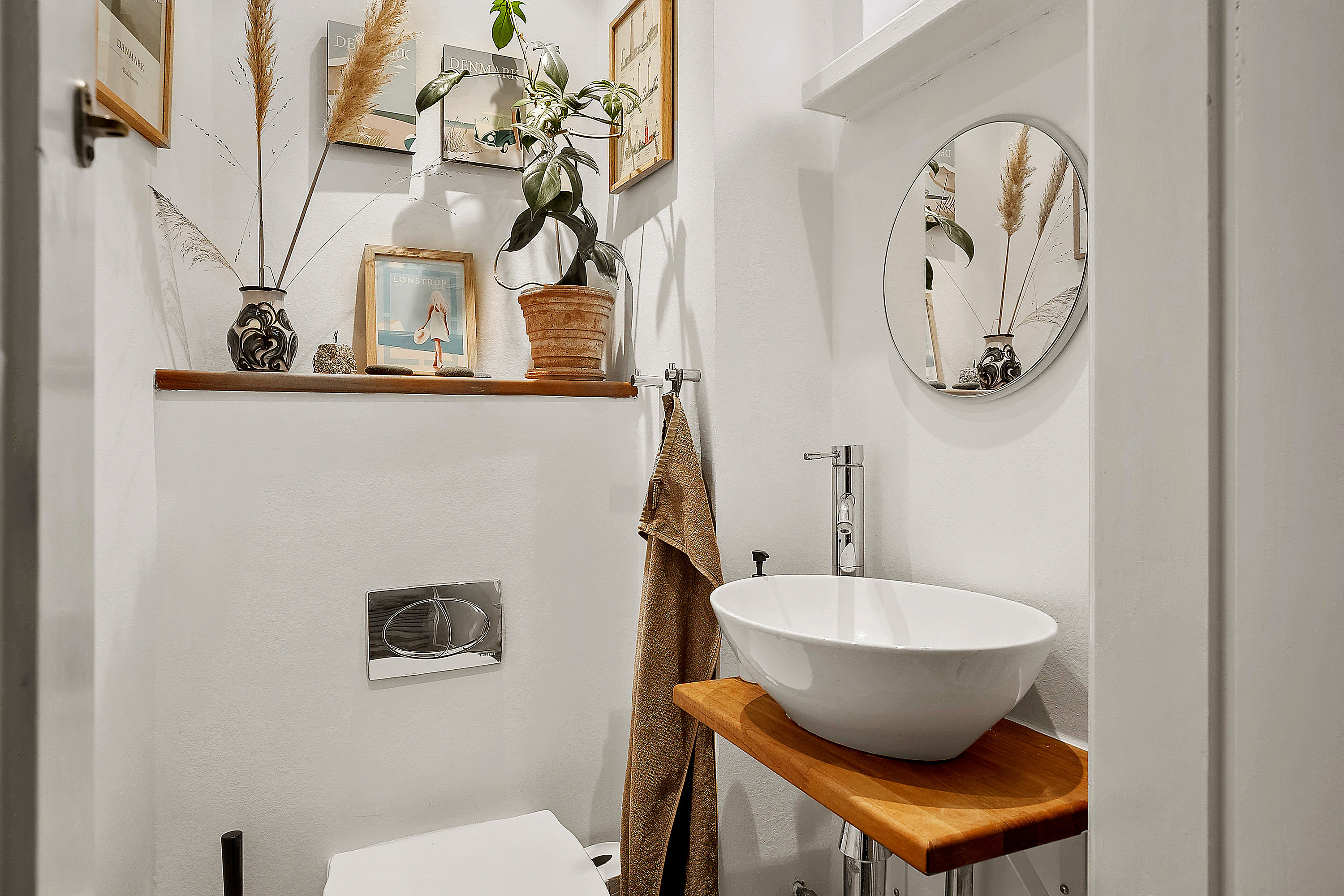 Fremhævet badeværelse billede i fuldskærmstilstand. Billede af Mosegårdsvej 43, 5000 Odense C