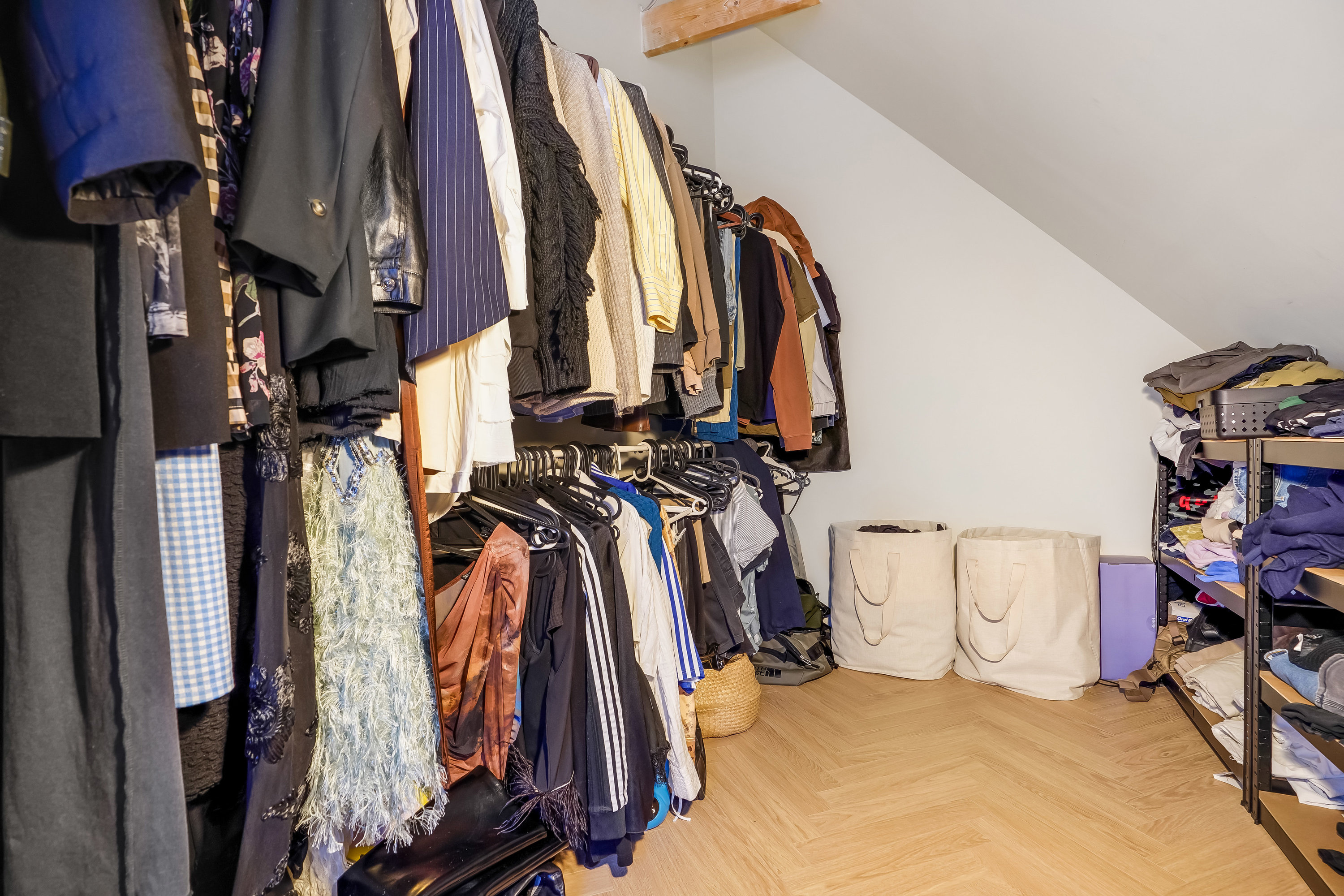 Fremhævet andet billede i fuldskærmstilstand. Billede af Hvidkløvervej 6, Tarup, 5210 Odense NV