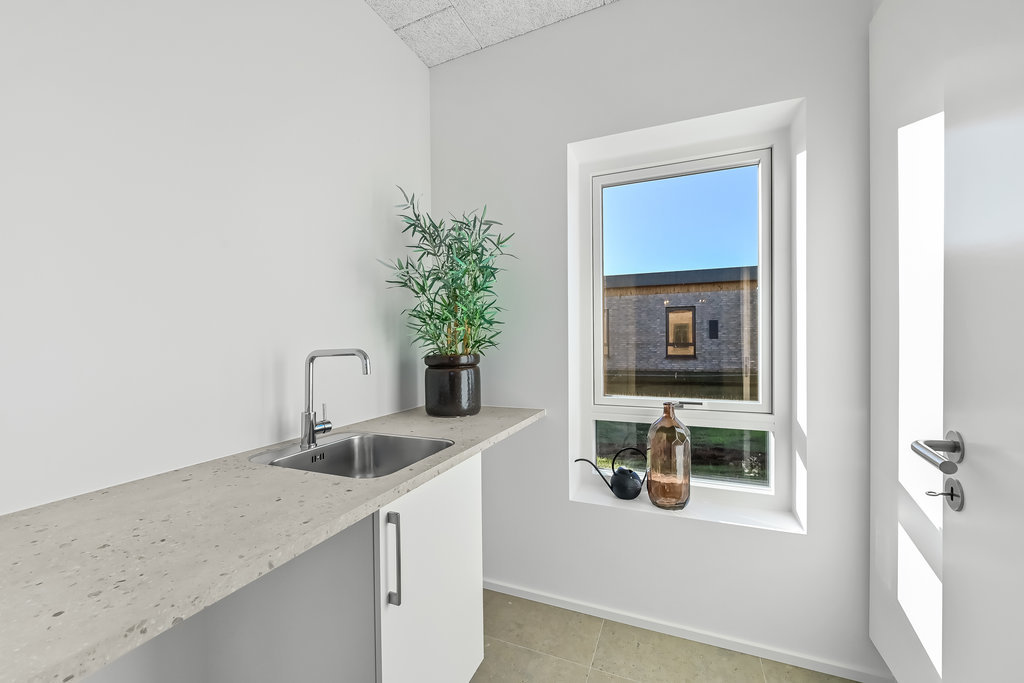 Fremhævet  billede i fuldskærmstilstand. Billede af Tavlund Allé 22, Lind, 7400 Herning