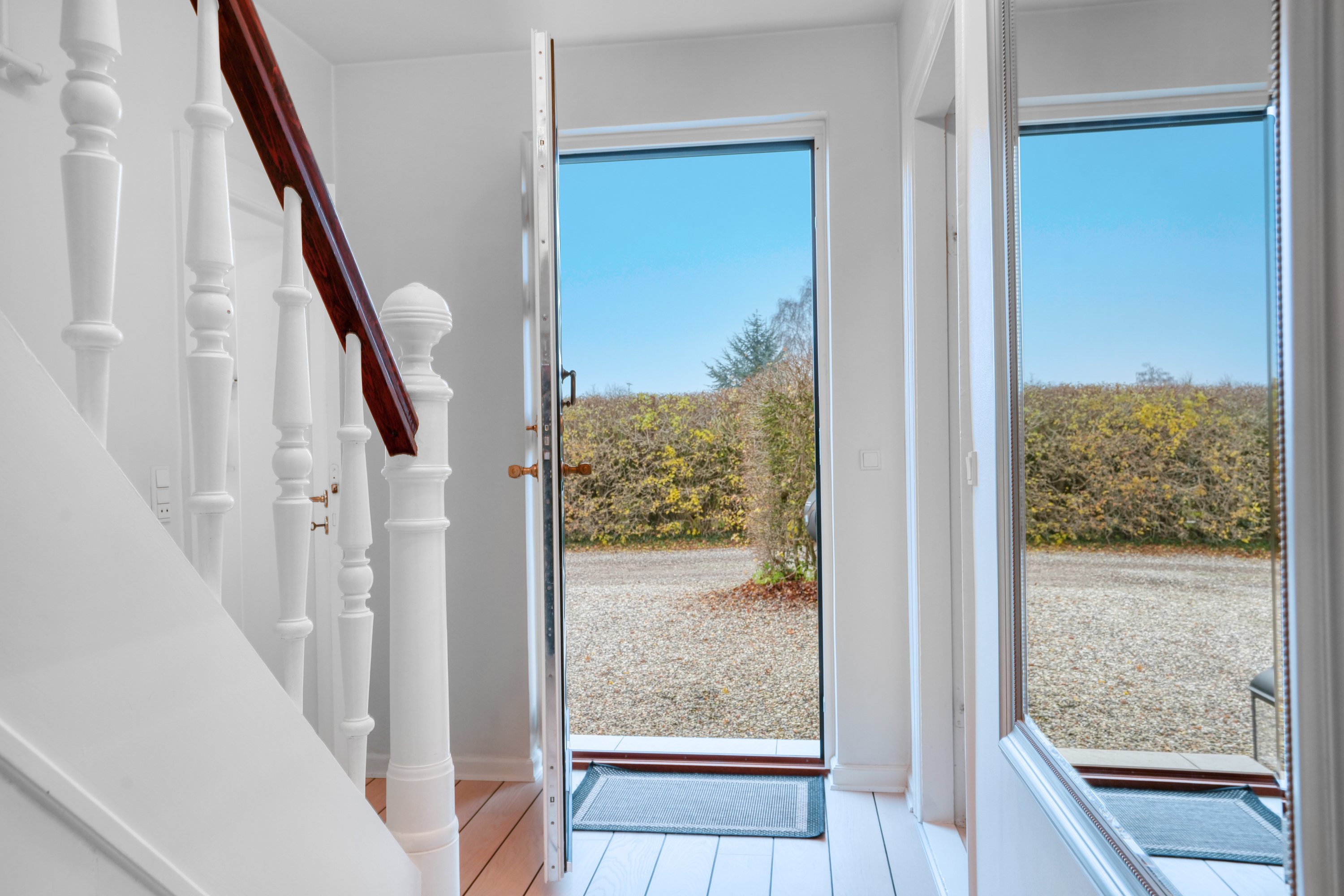 Fremhævet hall billede i fuldskærmstilstand. Billede af Ternevej 1, 4300 Holbæk