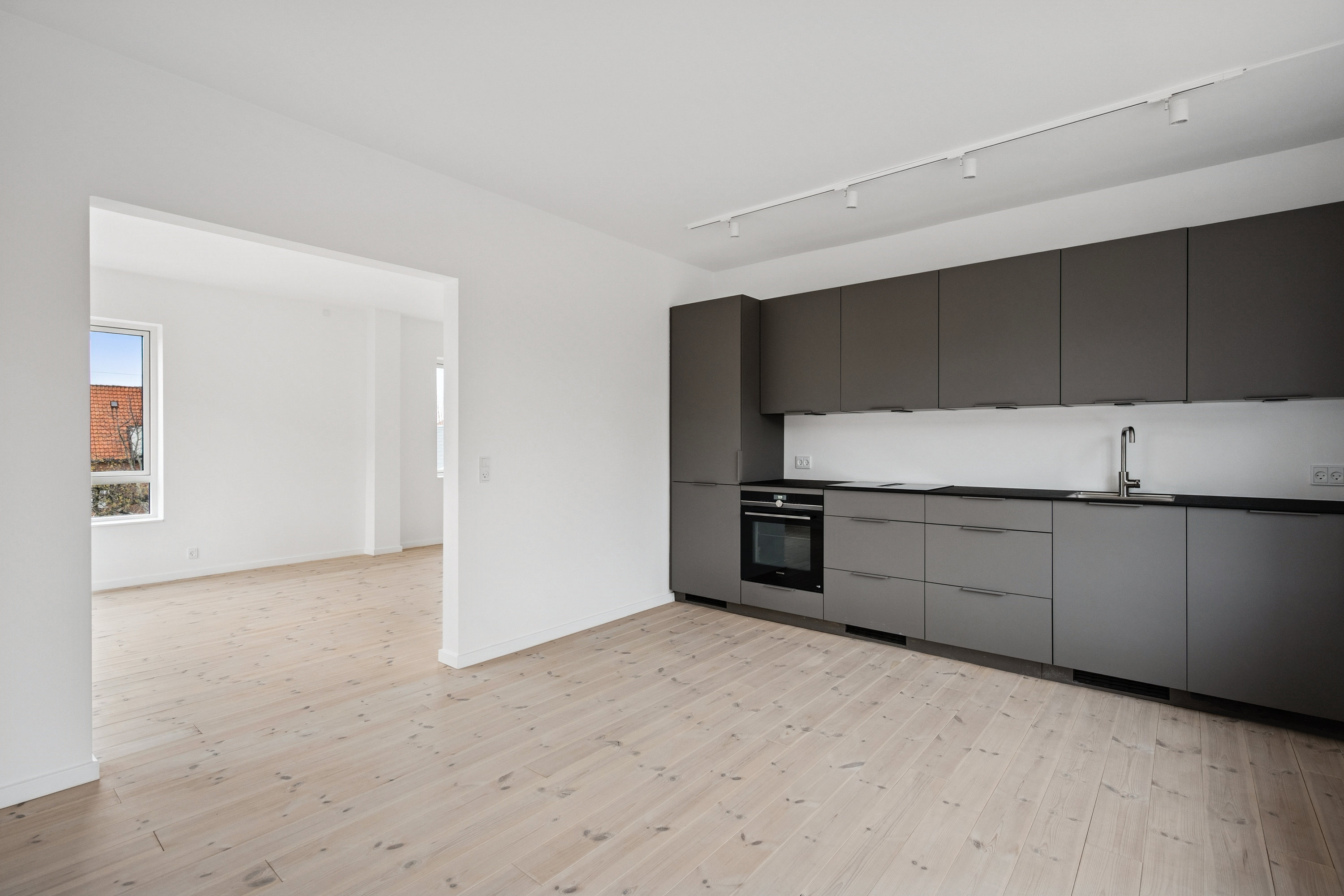 Fremhævet værelse billede i fuldskærmstilstand. Billede af Emdrupvej 155, 1. tv., 2400 København NV