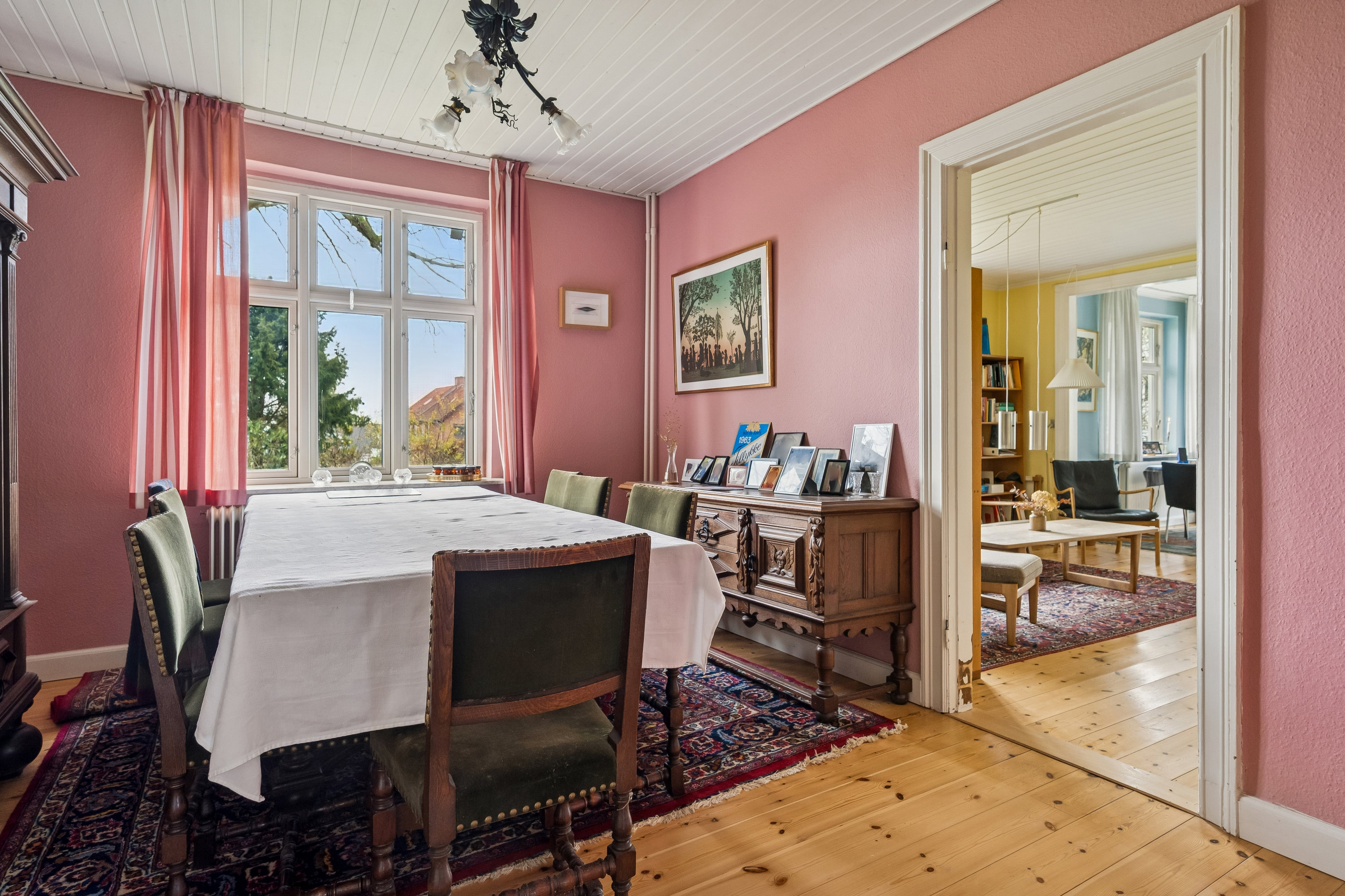 Fremhævet stue billede i fuldskærmstilstand. Billede af Vinkelvej 7, 8240 Risskov