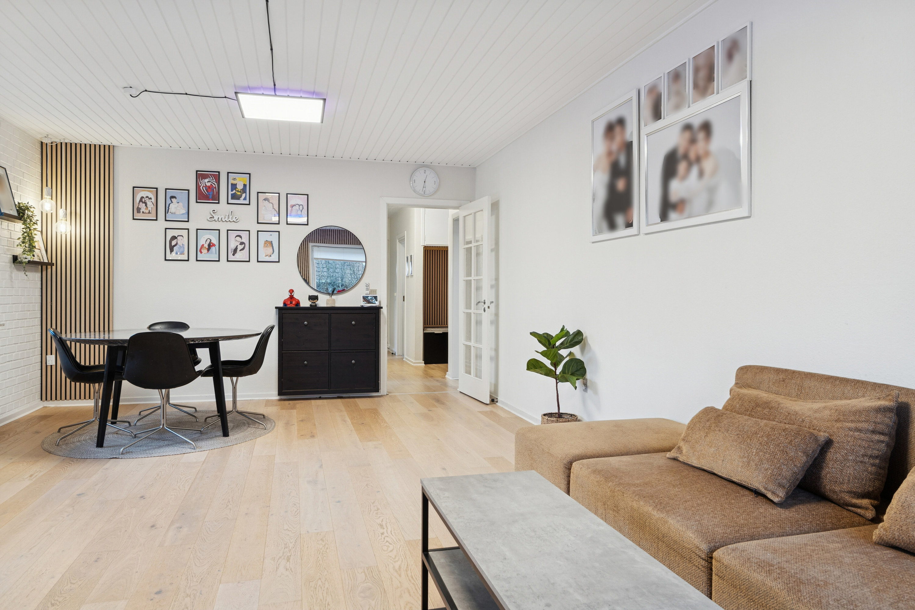 Fremhævet stue billede i fuldskærmstilstand. Billede af Skolevænget 2, 7430 Ikast