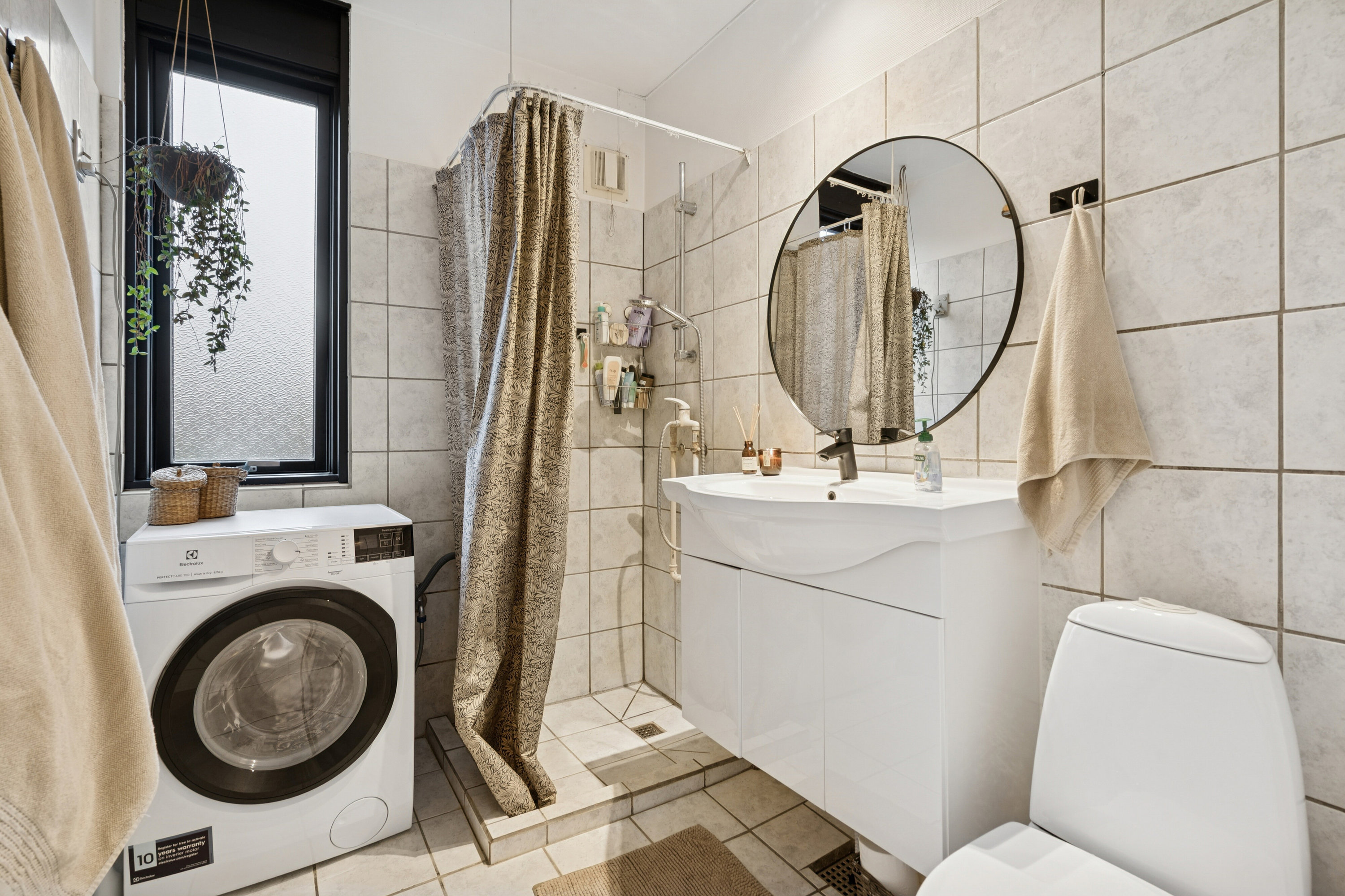 Fremhævet badeværelse billede i fuldskærmstilstand. Billede af Elmehusene 181, 2600 Glostrup