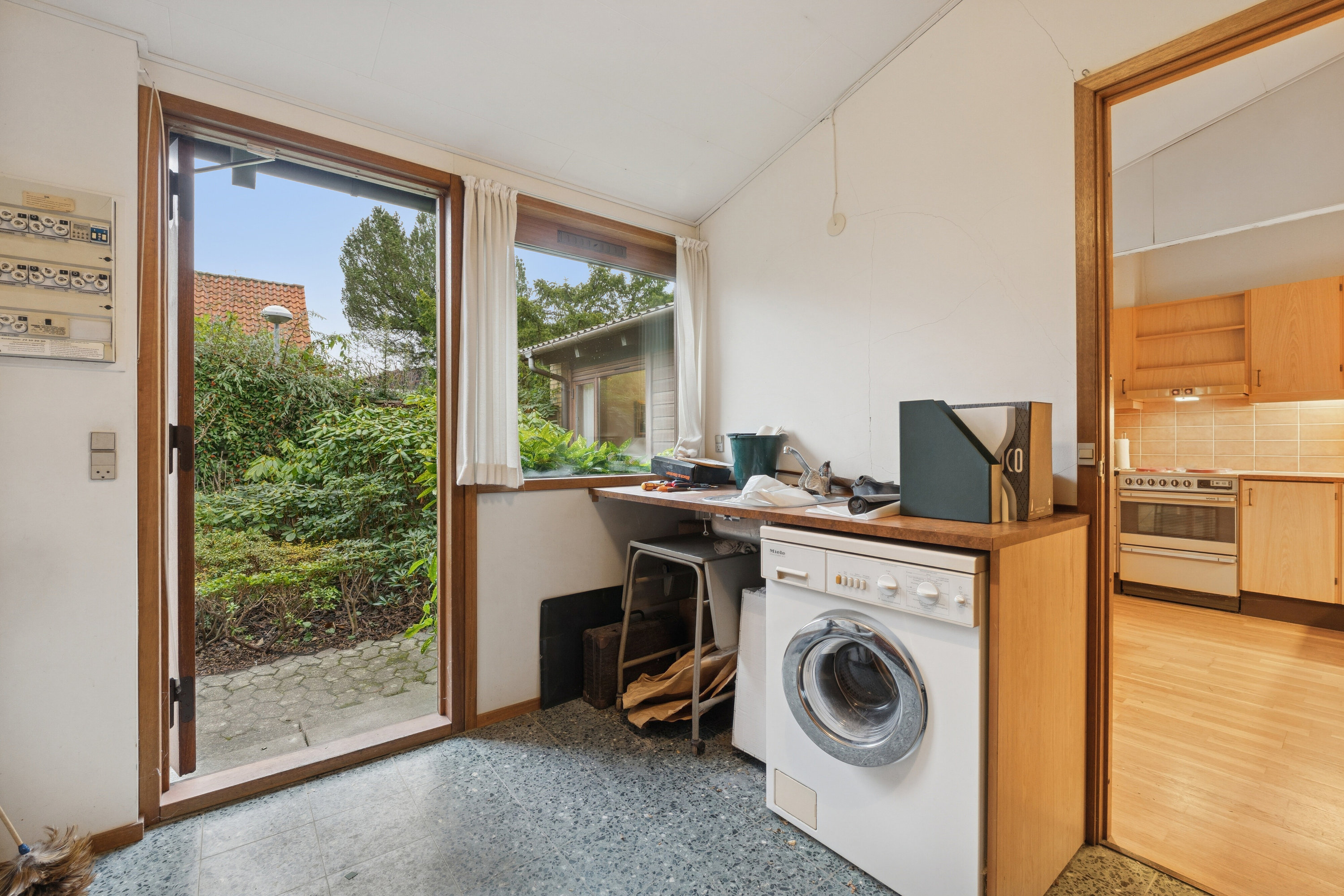 Fremhævet entré billede i fuldskærmstilstand. Billede af Nyholms Alle 64, 2610 Rødovre