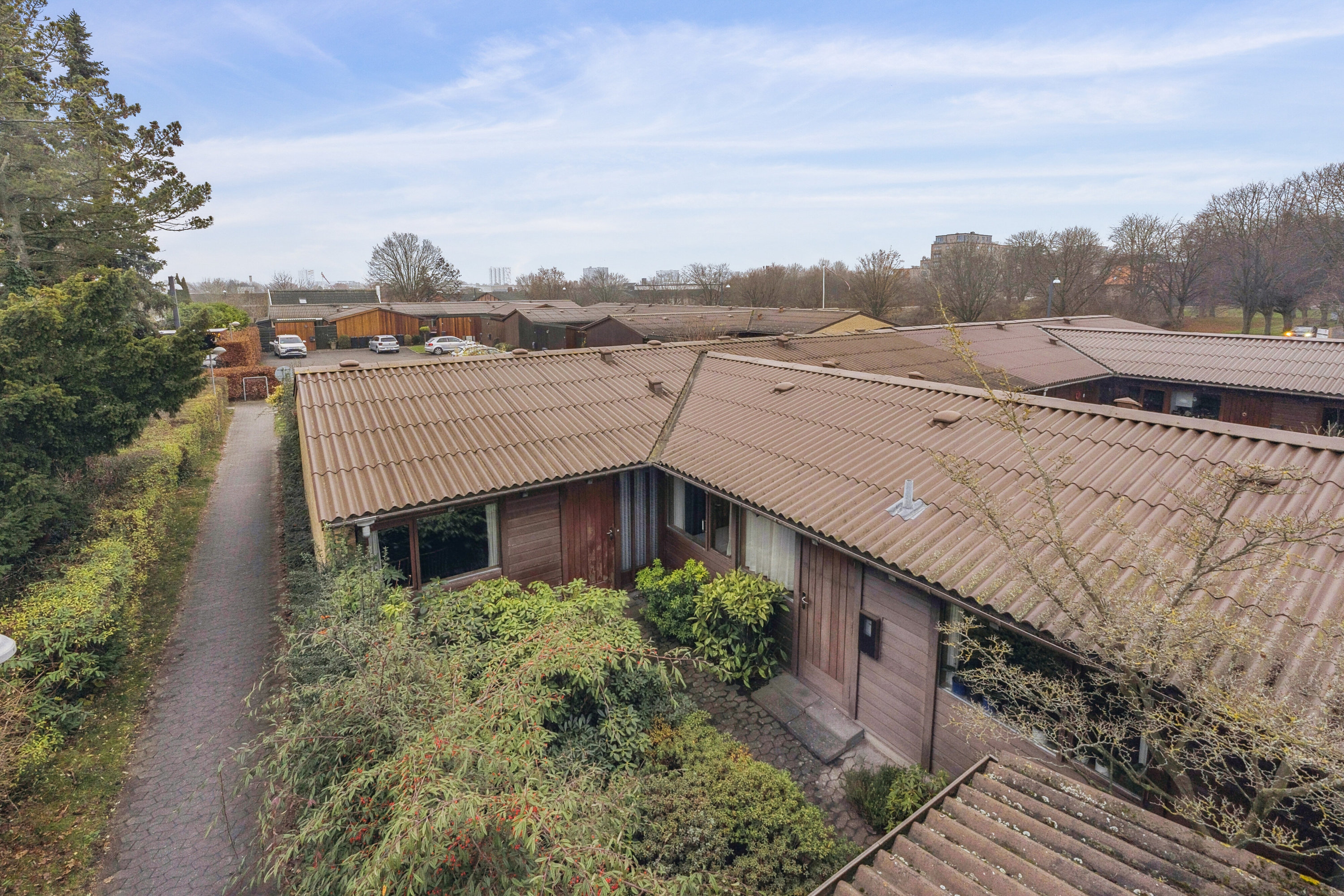 Fremhævet udendørs billede i fuldskærmstilstand. Billede af Nyholms Alle 64, 2610 Rødovre