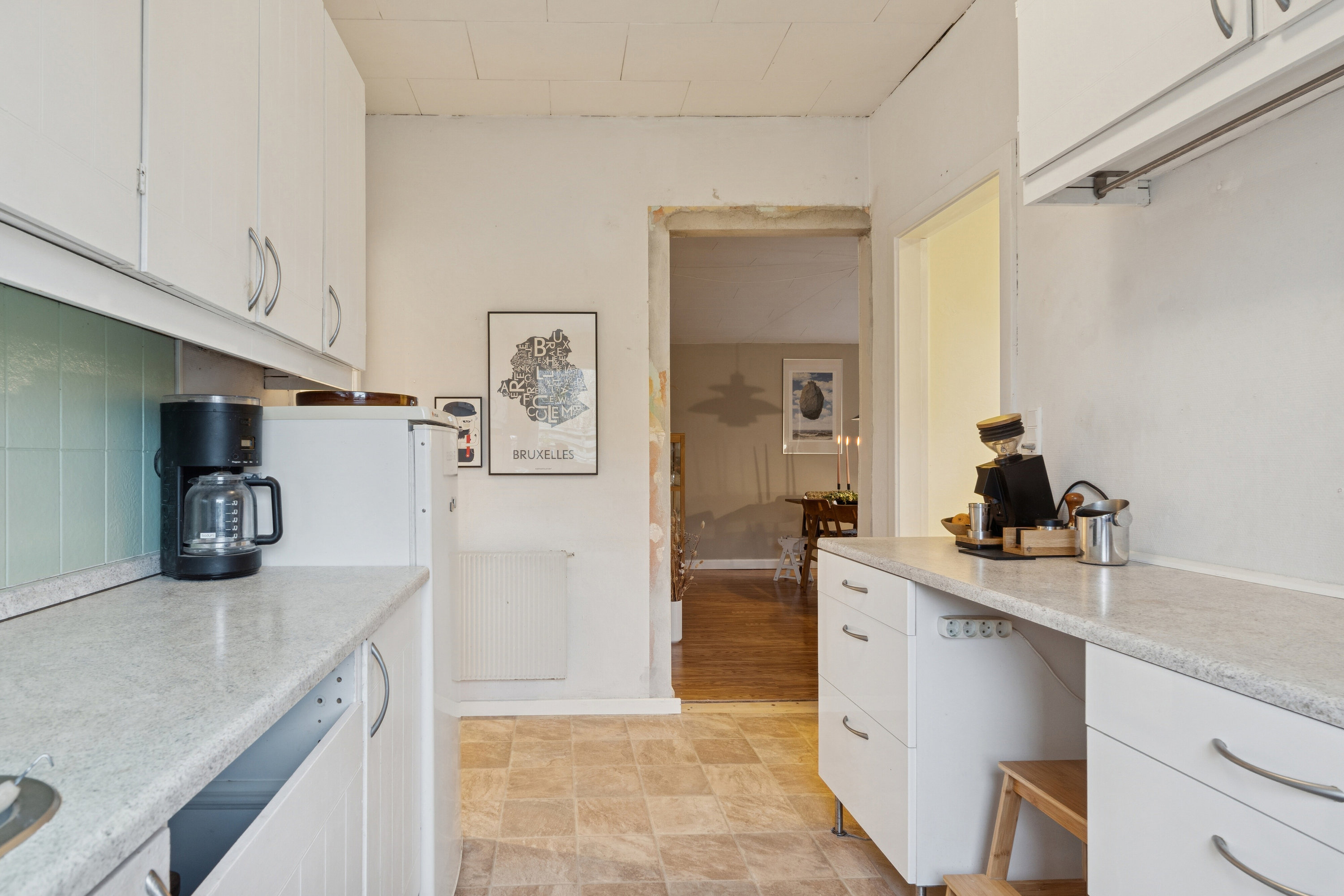 Fremhævet køkken billede i fuldskærmstilstand. Billede af Ved Harrestrup Å 19, 2610 Rødovre