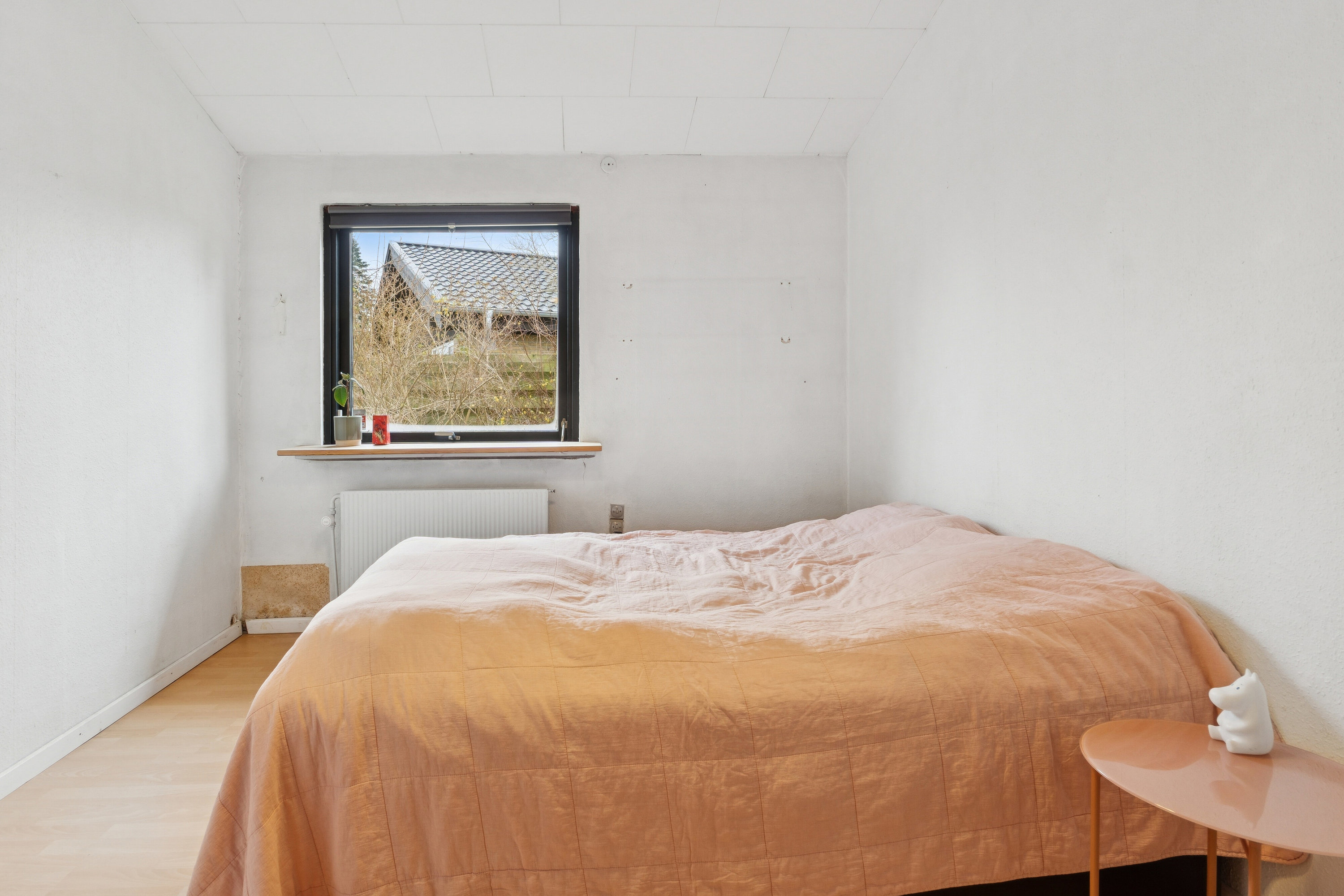 Fremhævet soveværelse billede i fuldskærmstilstand. Billede af Ved Harrestrup Å 19, 2610 Rødovre