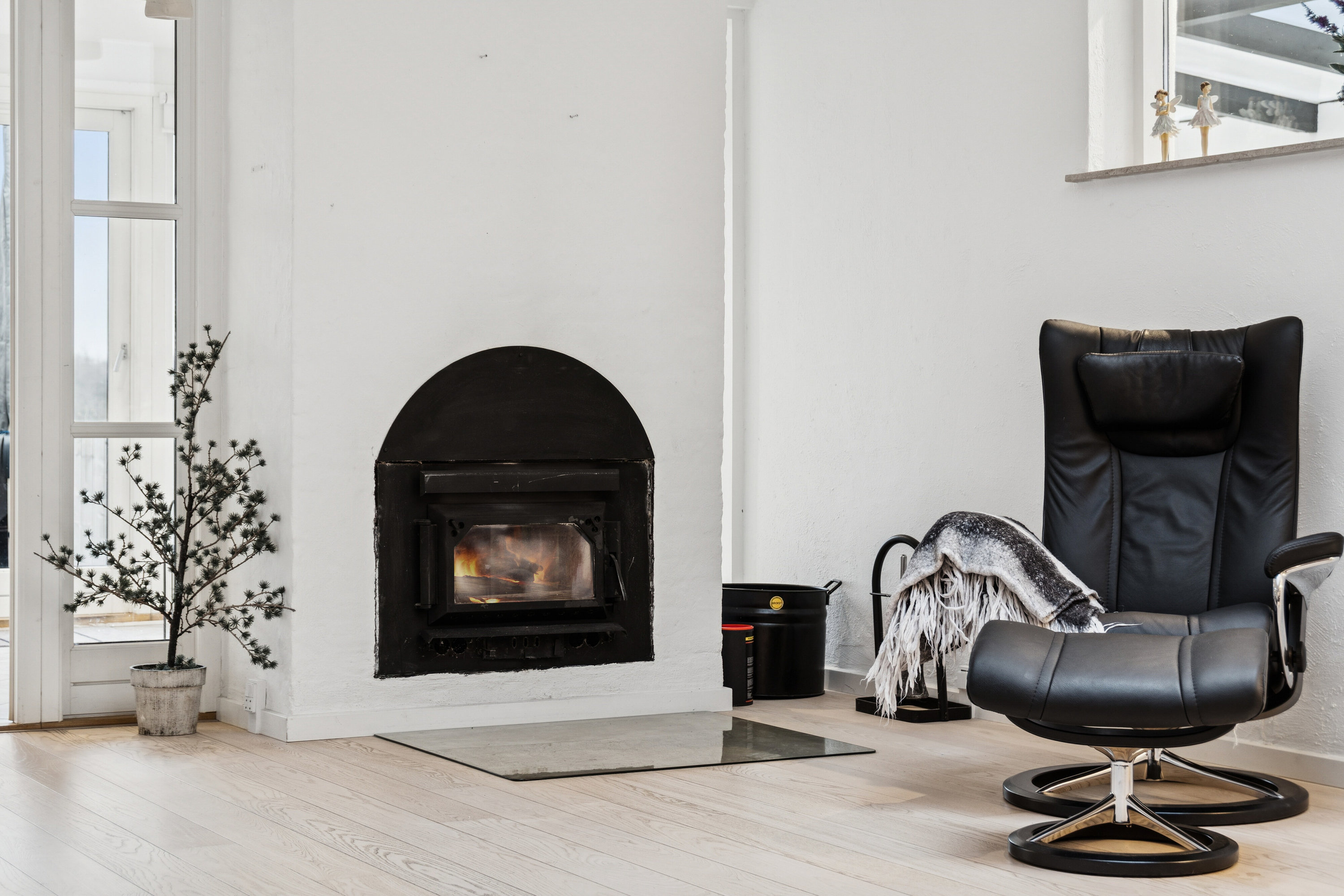 Fremhævet stue billede i fuldskærmstilstand. Billede af Urtehaven 29, 4300 Holbæk