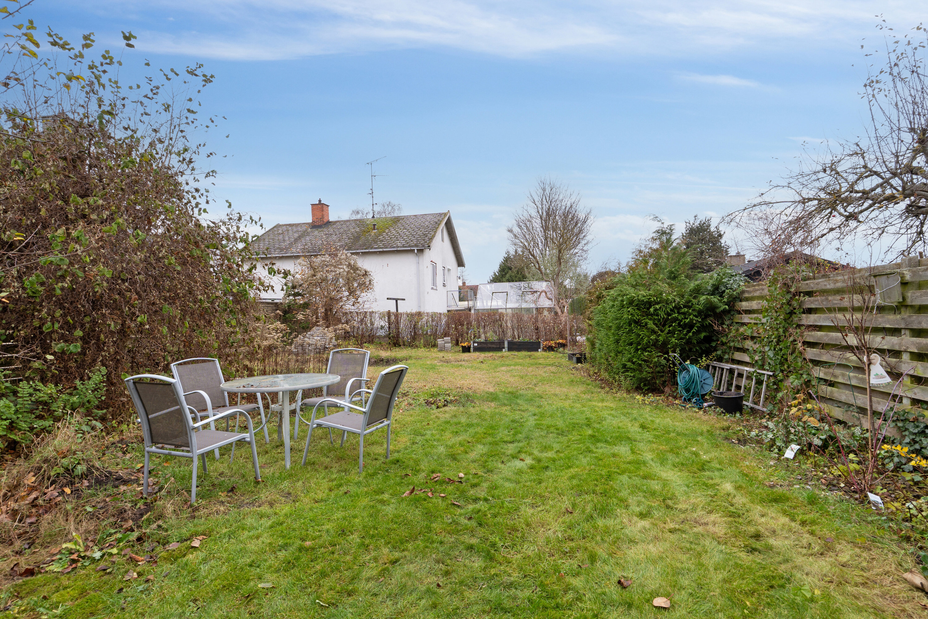 Fremhævet set fra haven billede i fuldskærmstilstand. Billede af Ved Harrestrup Å 19, 2610 Rødovre