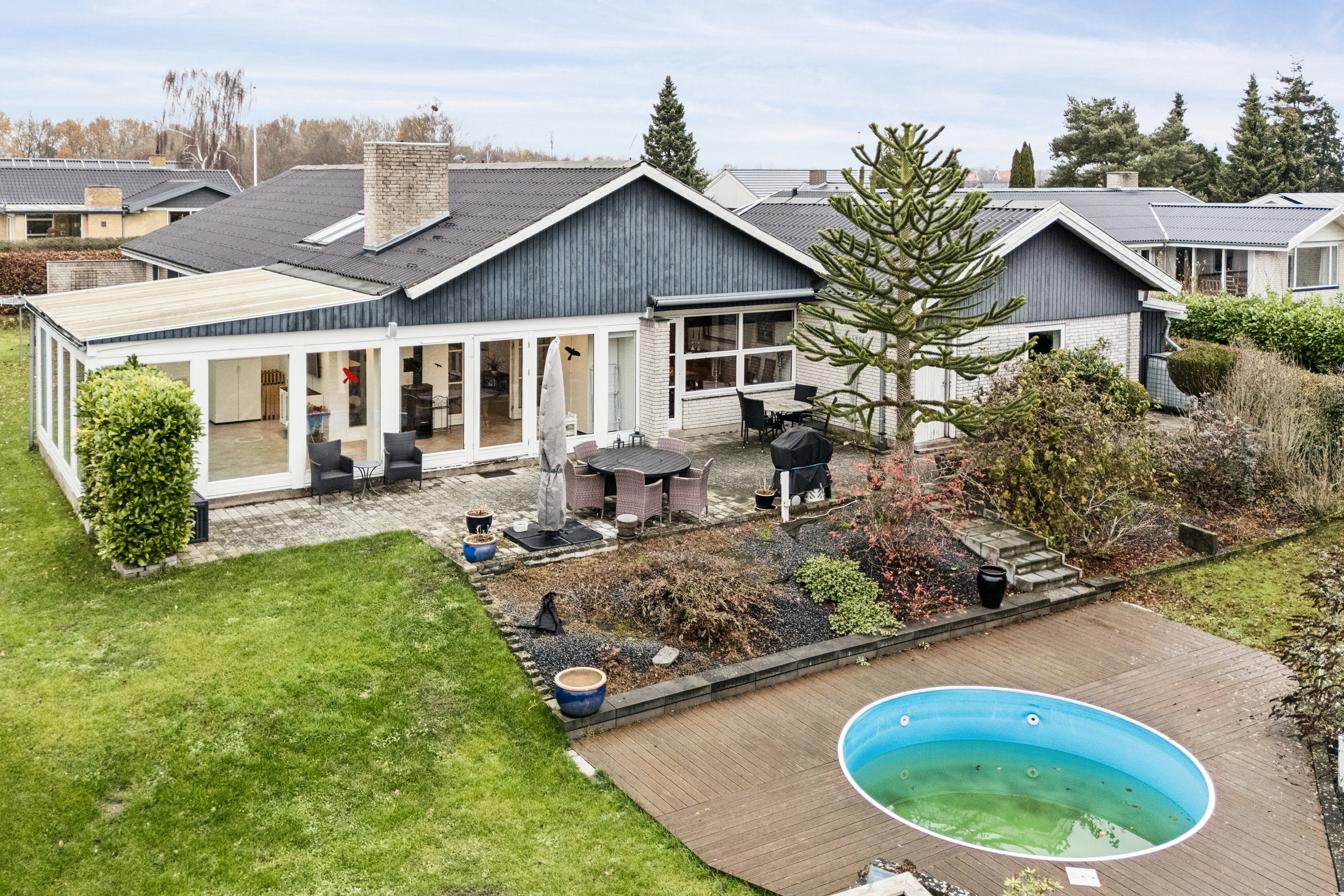 Fremhævet luftfoto billede i fuldskærmstilstand. Billede af Urtehaven 29, 4300 Holbæk