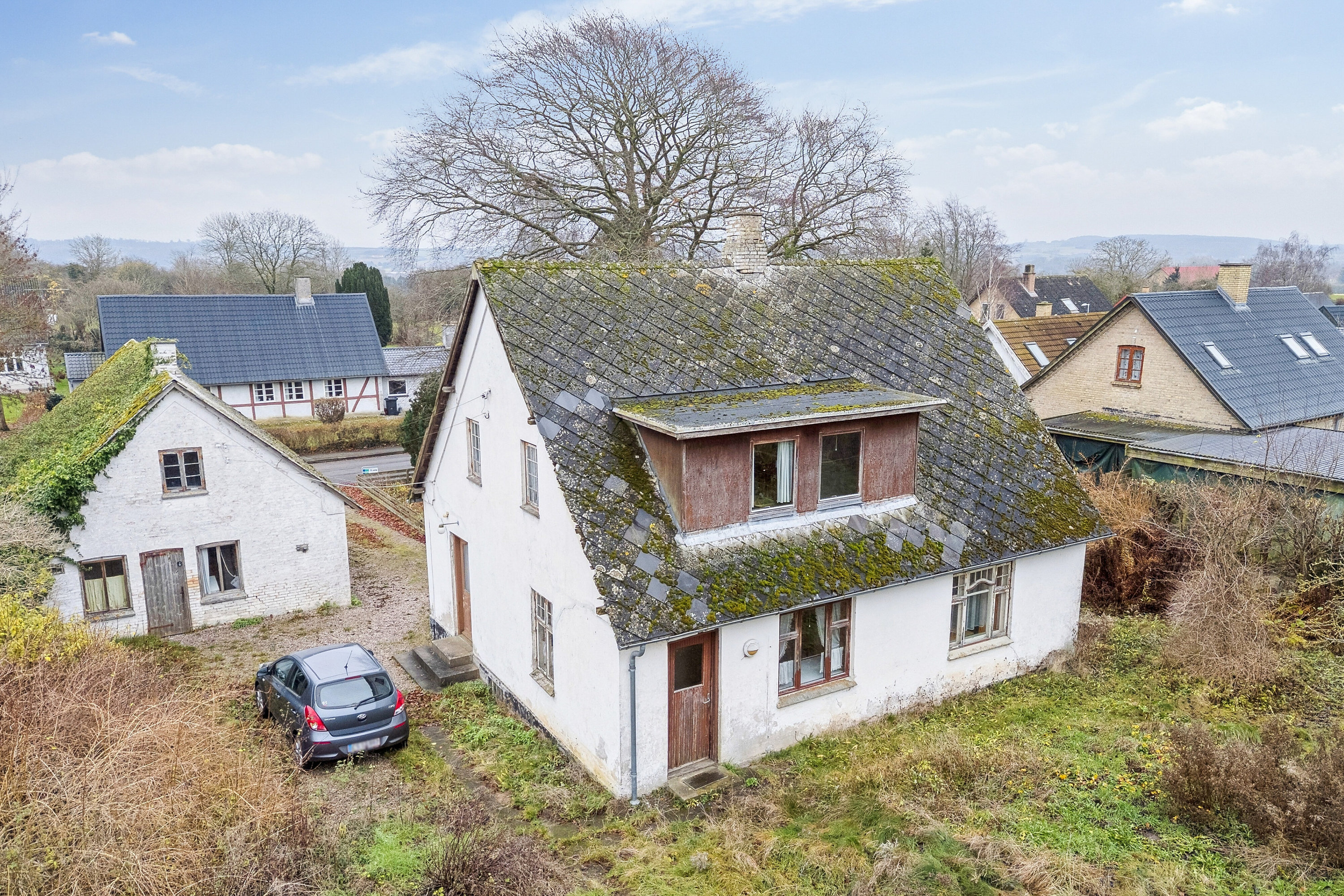 Fremhævet set fra haven billede i fuldskærmstilstand. Billede af Jorløse Byvej 28, 4470 Svebølle