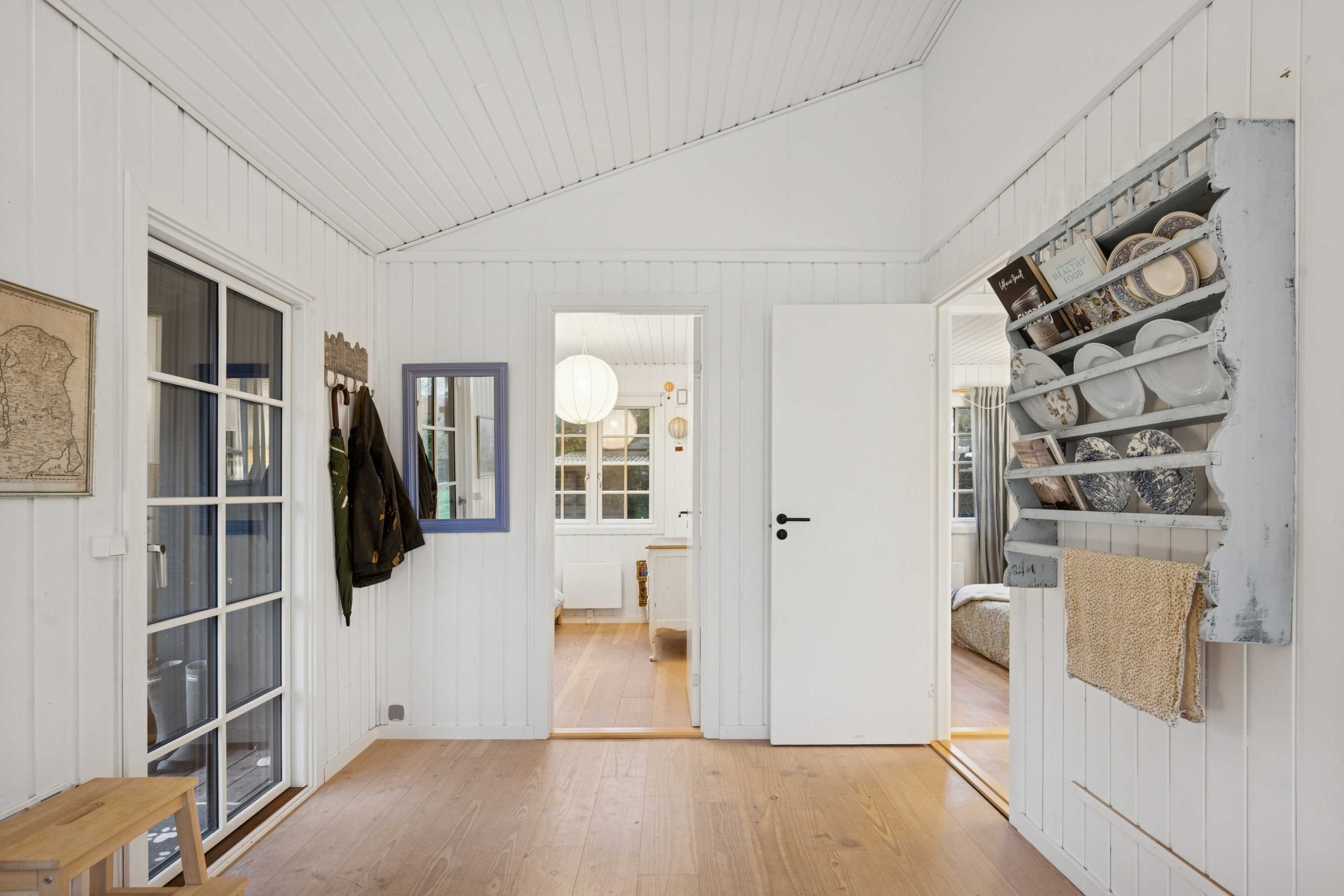 Fremhævet gang billede i fuldskærmstilstand. Billede af Lerager 12, 3250 Gilleleje